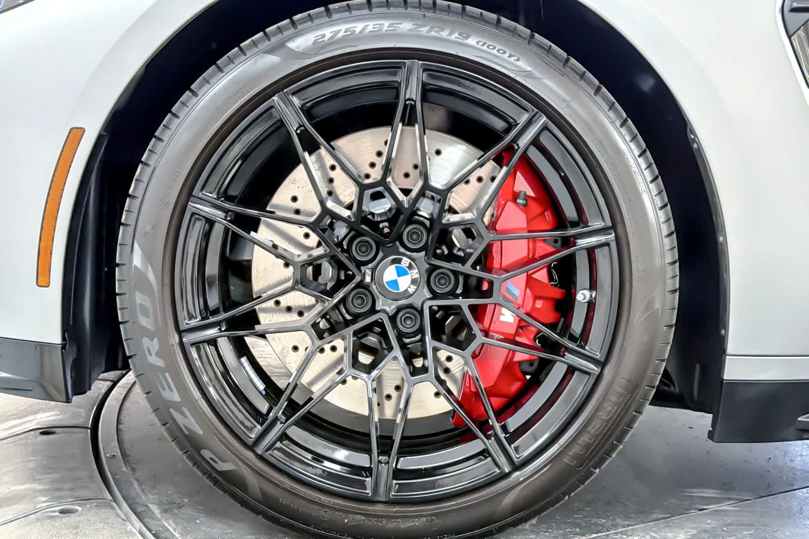 Thumbnail: 2025 BMW M3 - 25