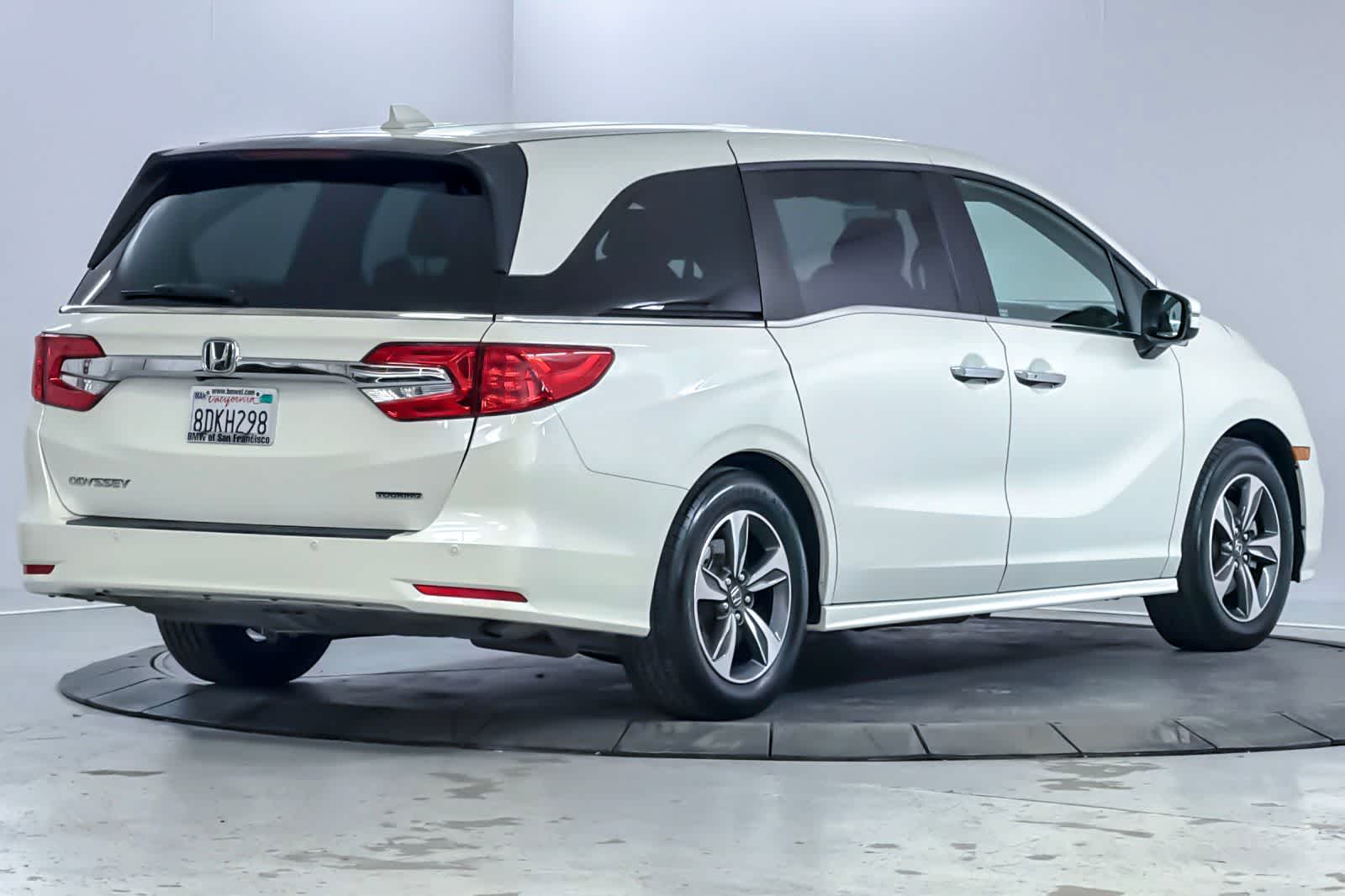 Thumbnail: 2018 Honda Odyssey - 2