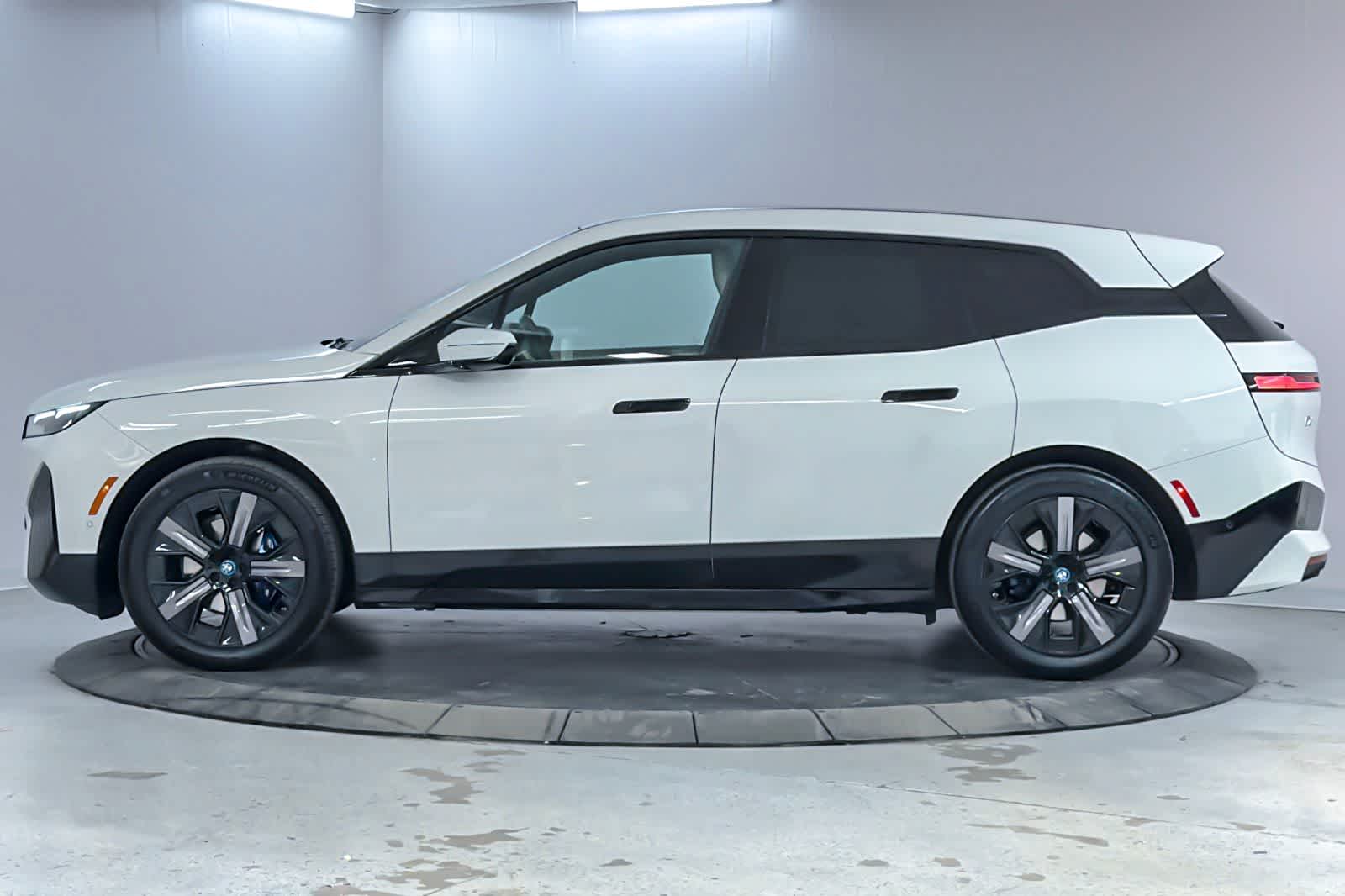Thumbnail: 2024 BMW iX - 5