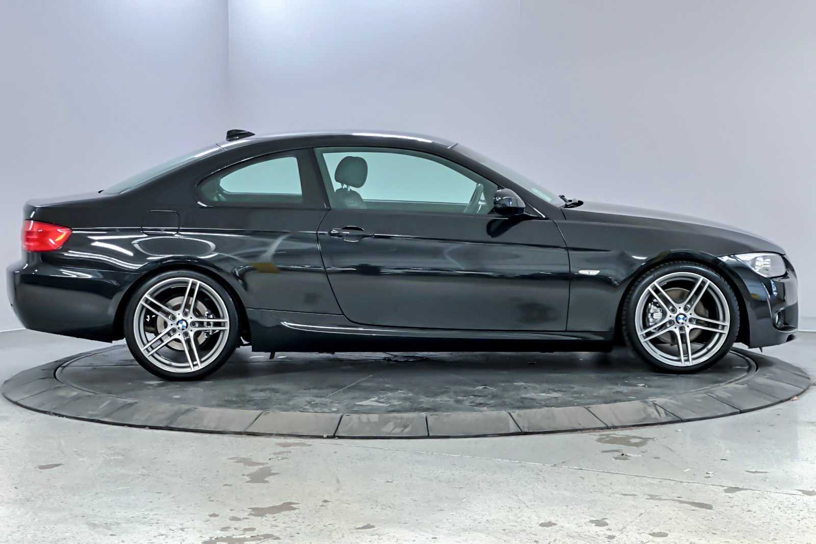 Thumbnail: 2012 BMW 3 Series - 8