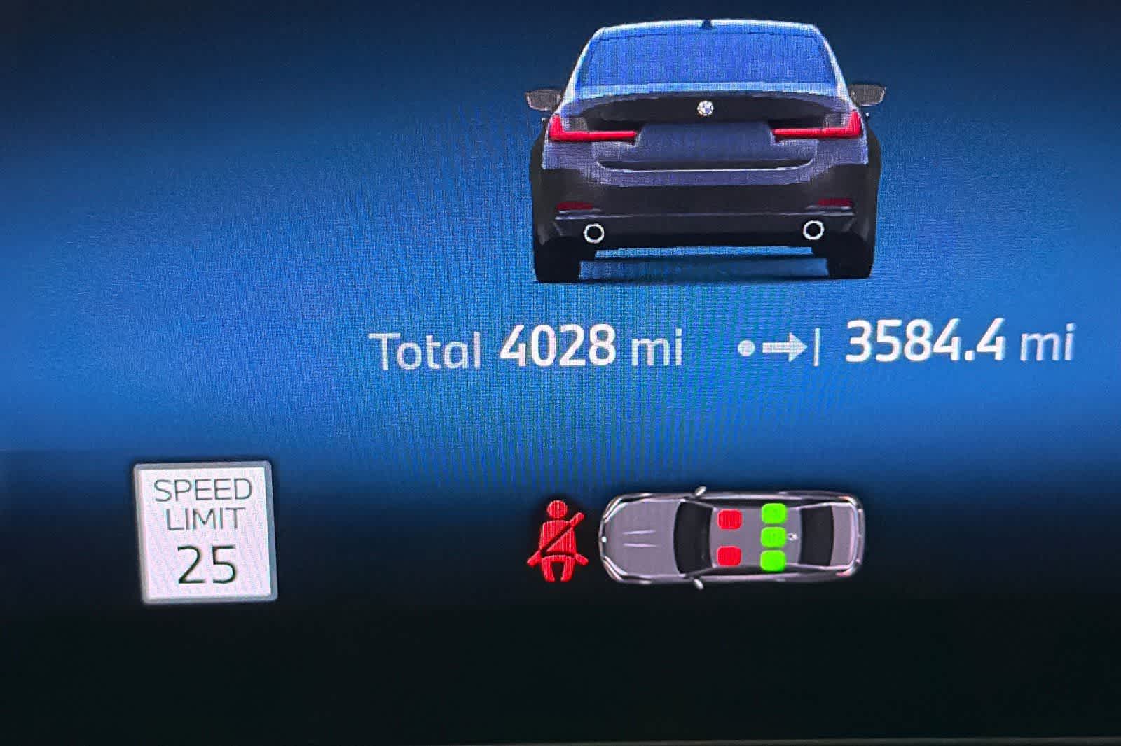 Thumbnail: 2025 BMW 3 Series - 25