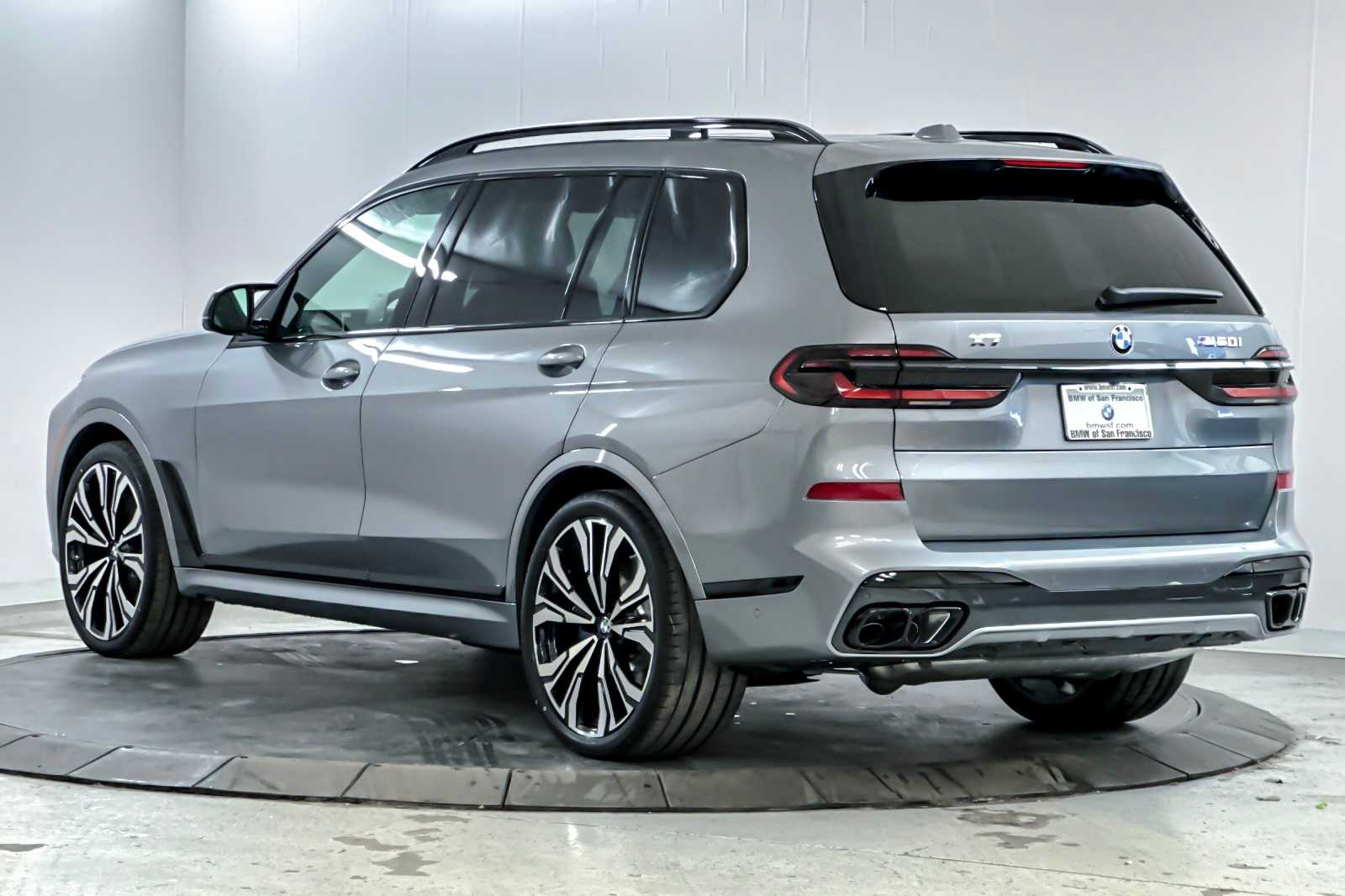 Thumbnail: 2026 BMW X7 - 6