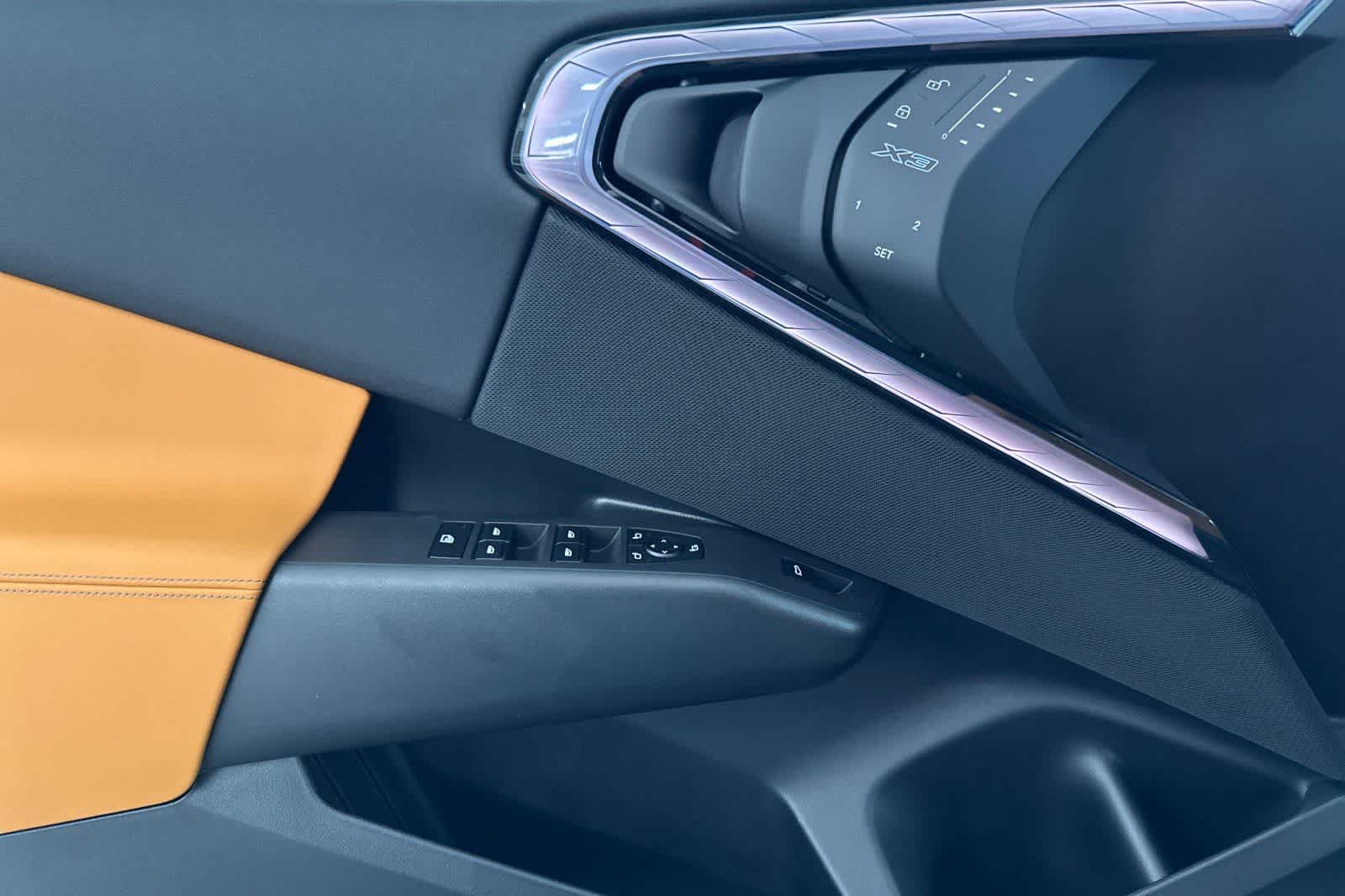 Thumbnail: 2025 BMW X3 - 12