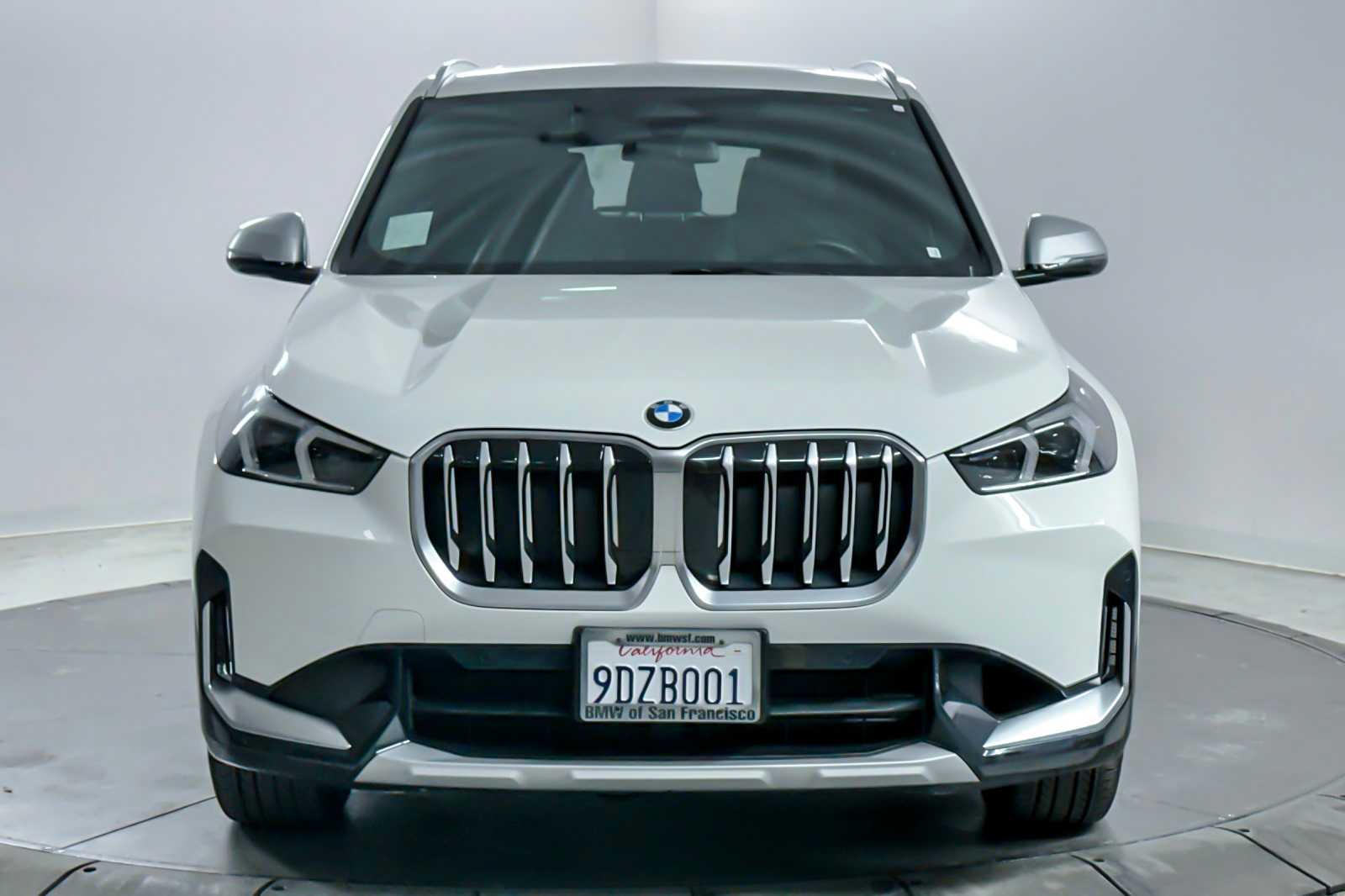 Thumbnail: 2023 BMW X1 - 10