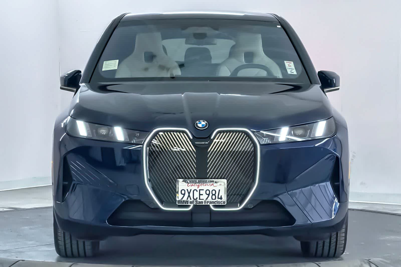 Thumbnail: 2026 BMW iX - 10