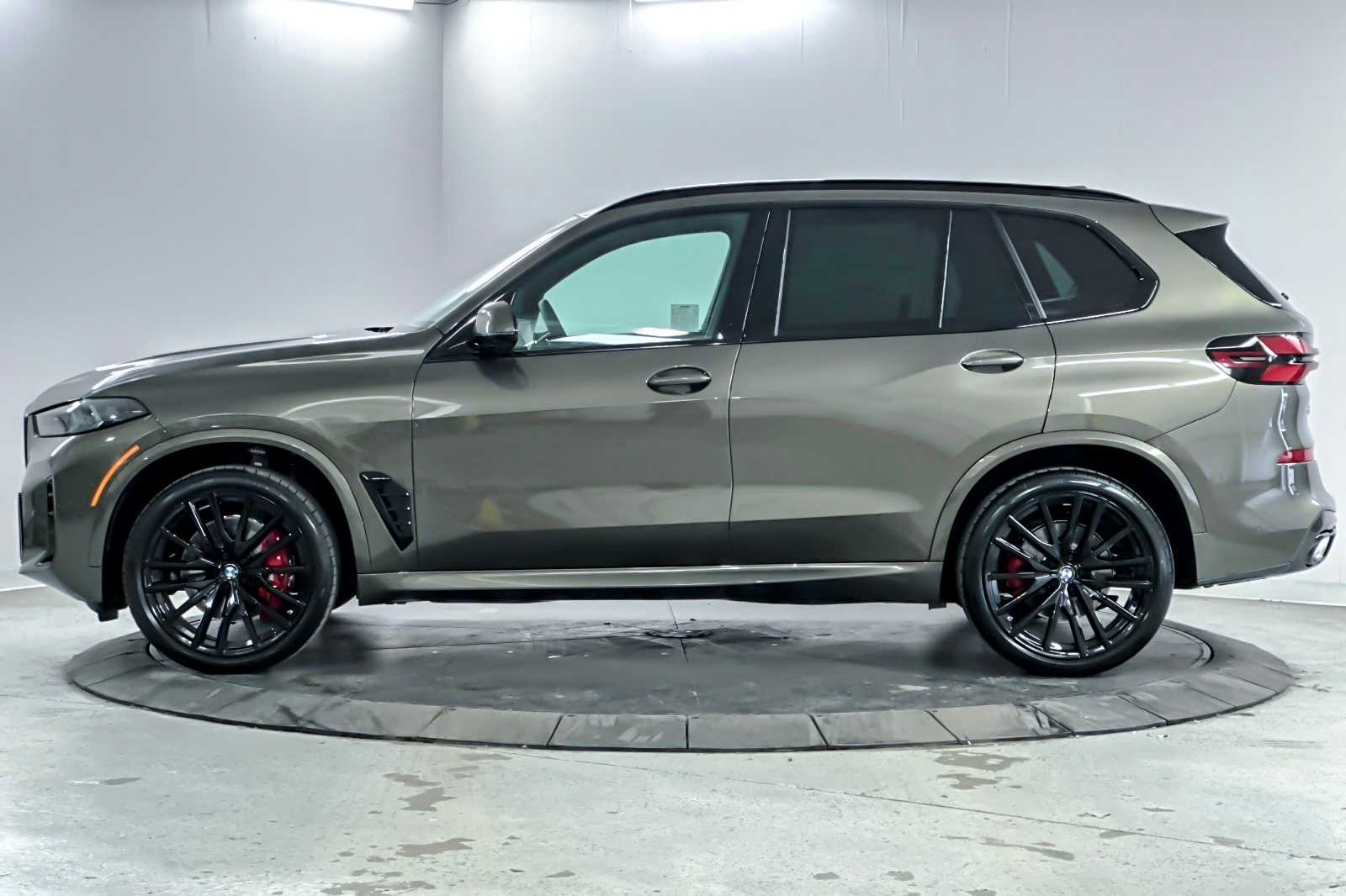 Thumbnail: 2026 BMW X5 - 5