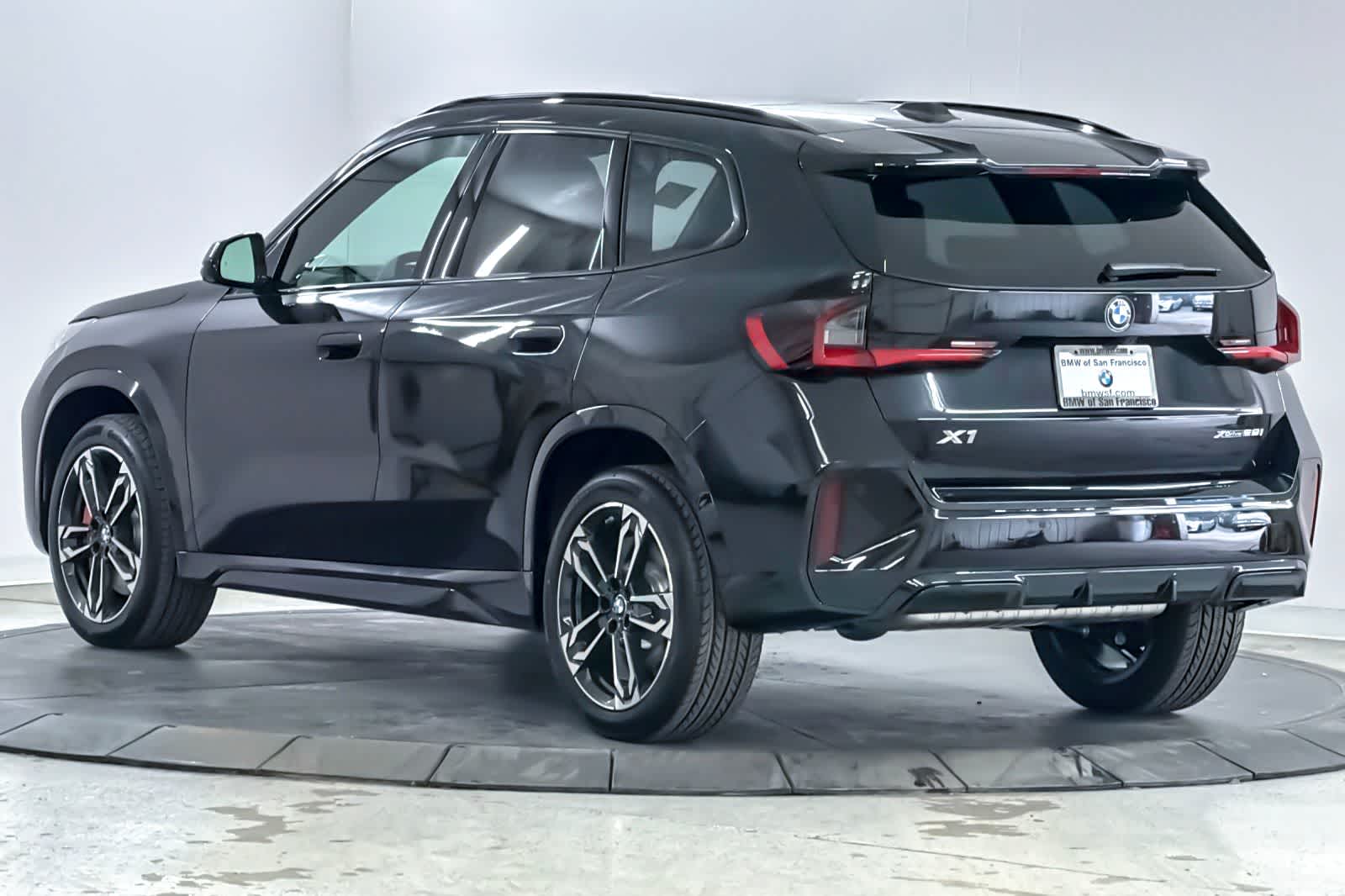 Thumbnail: 2026 BMW X1 - 6