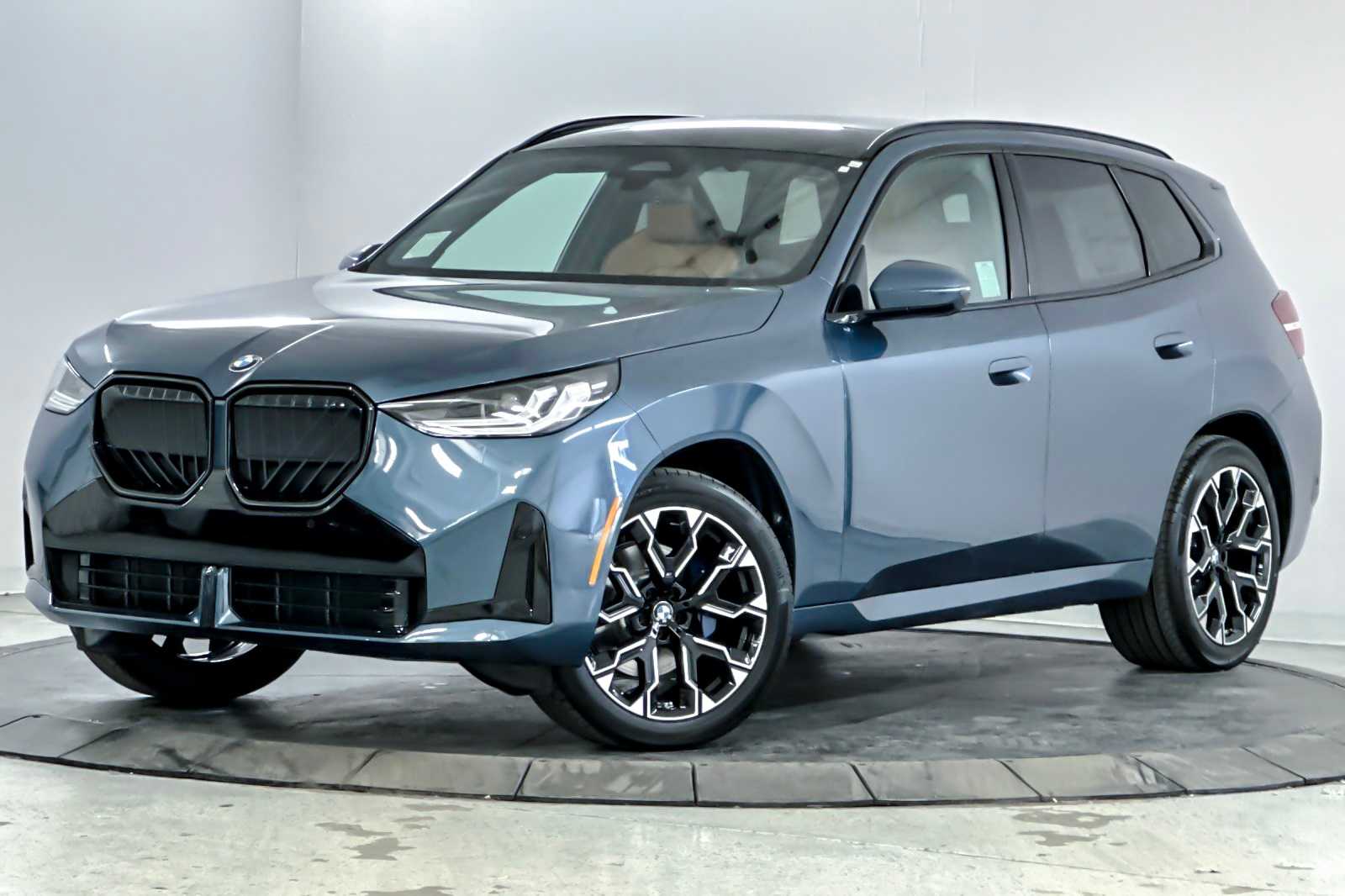 Thumbnail: 2026 BMW X3 - 1