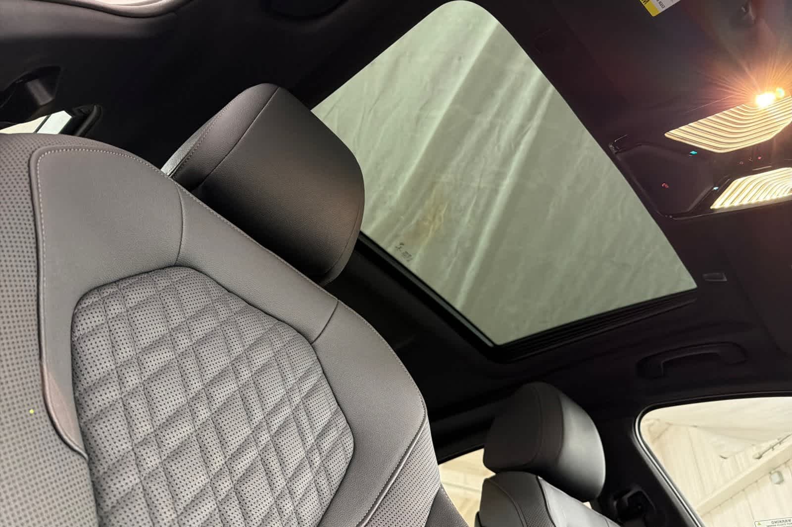 Thumbnail: 2023 BMW 5 Series - 16