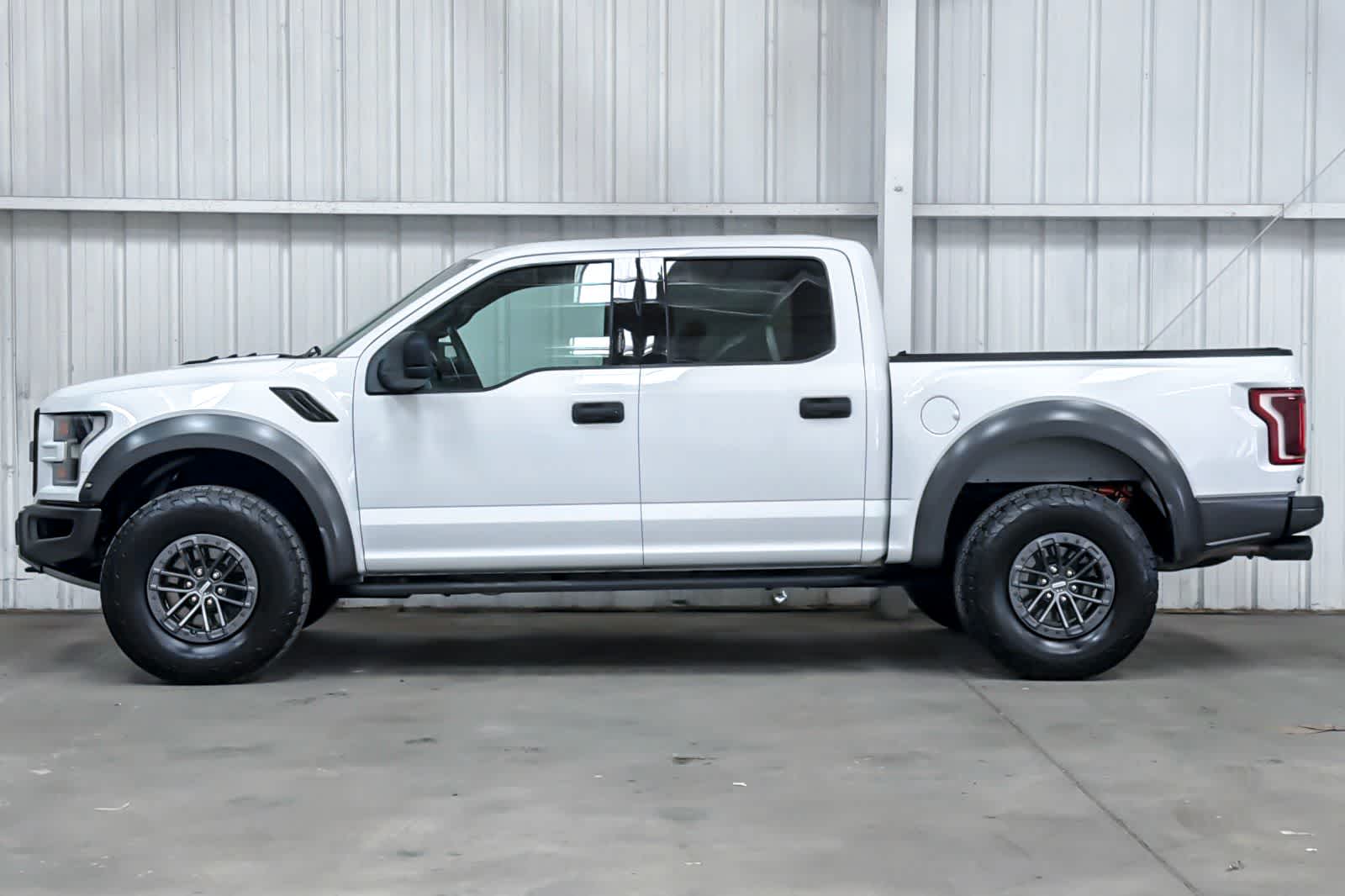 Thumbnail: 2019 Ford F-150 - 5