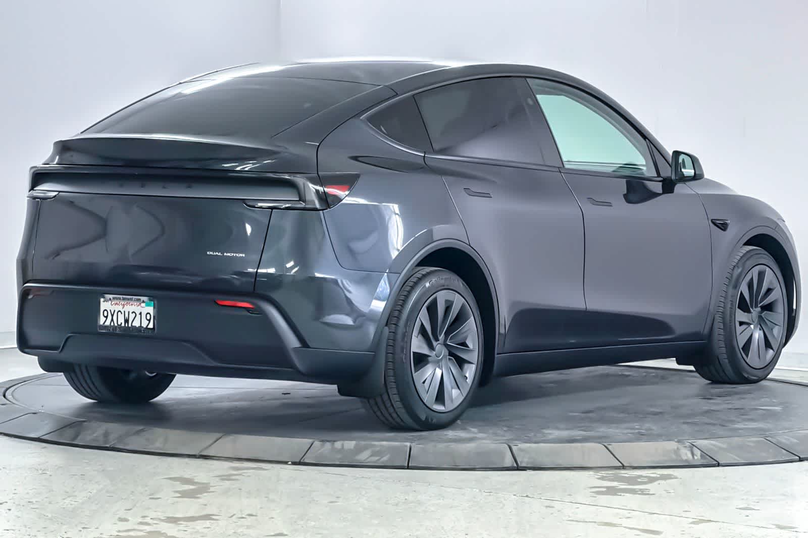 Thumbnail: 2026 Tesla Model Y - 2