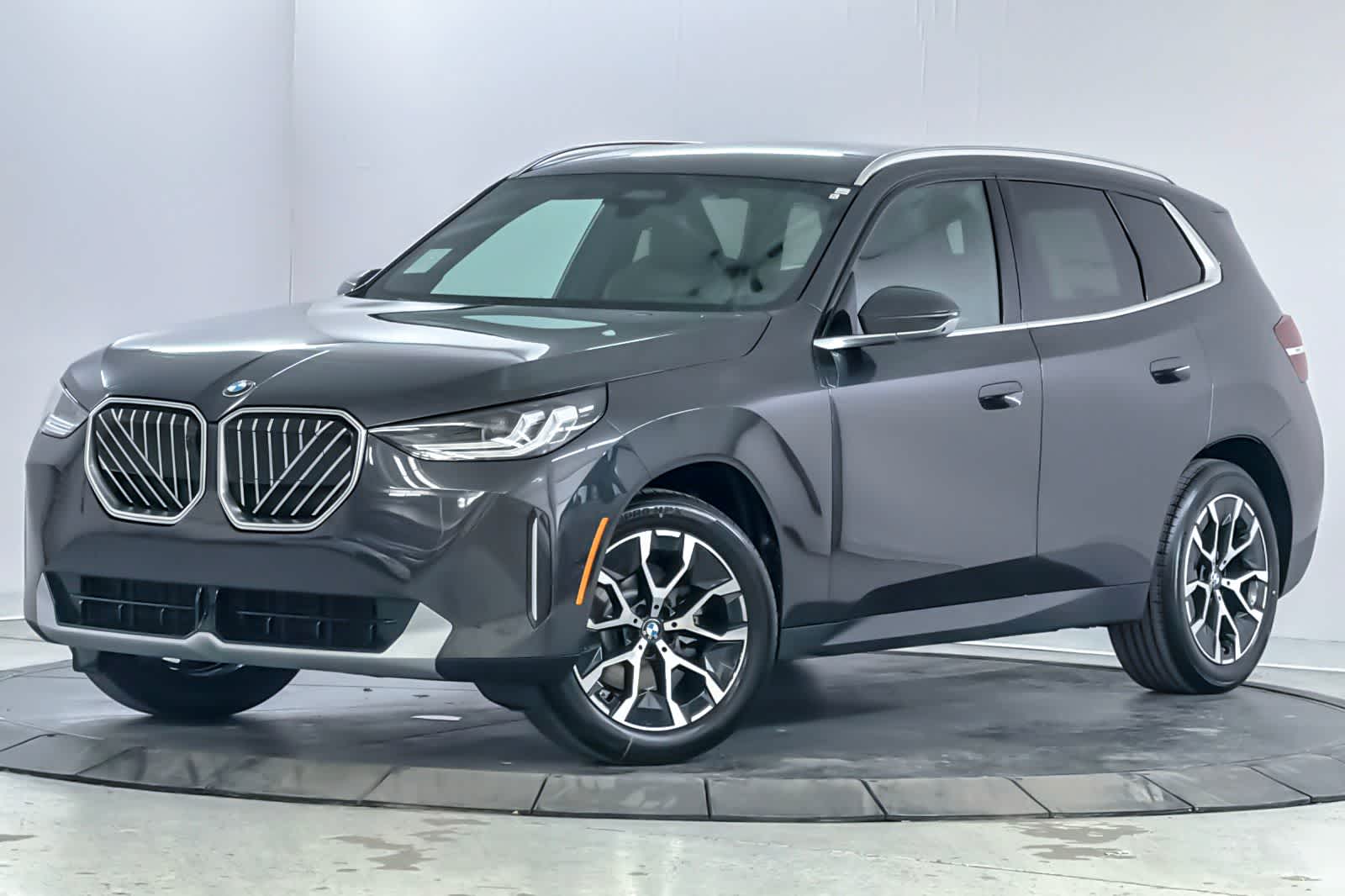 Thumbnail: 2026 BMW X3 - 1