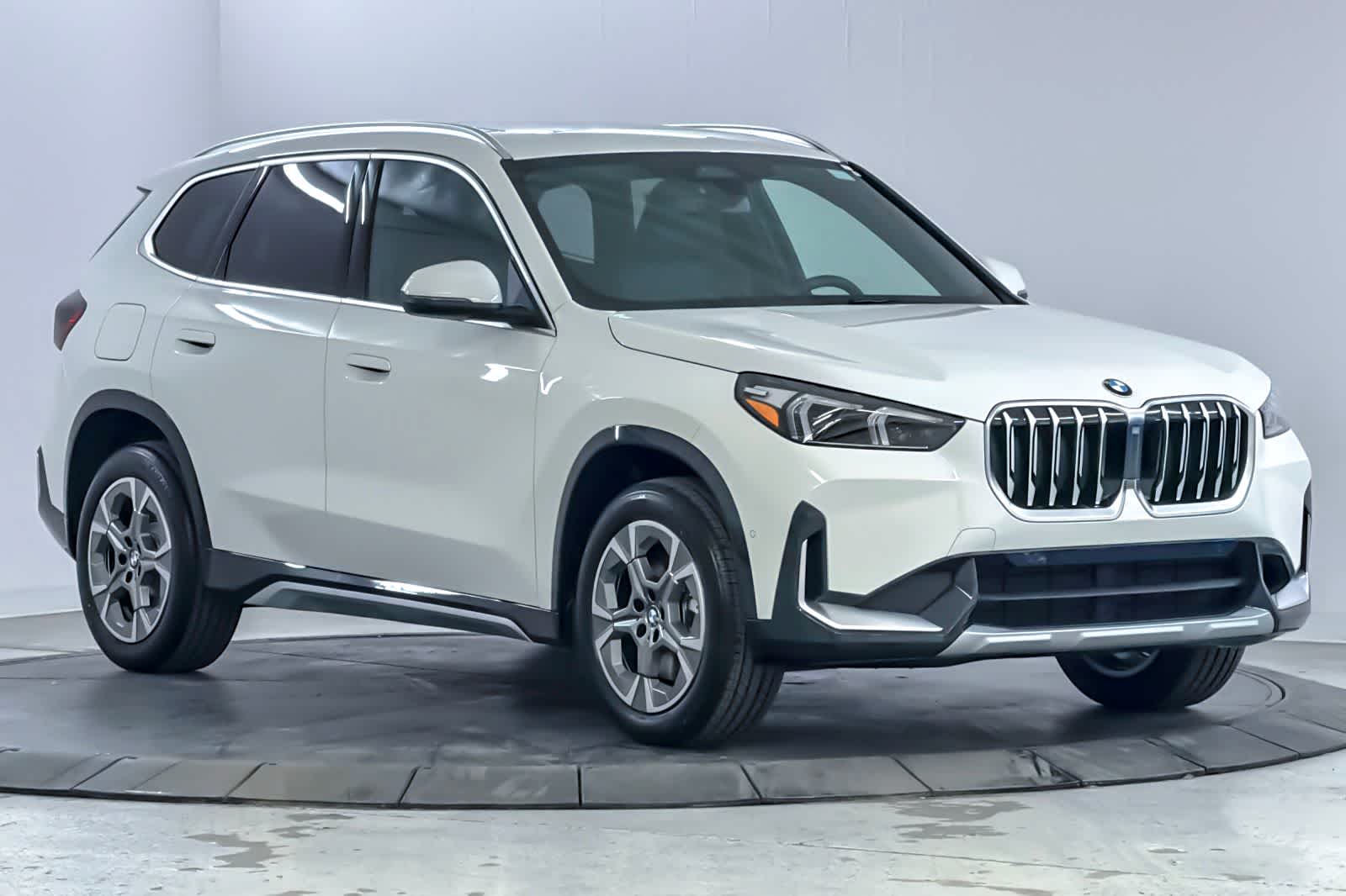 Thumbnail: 2026 BMW X1 - 9