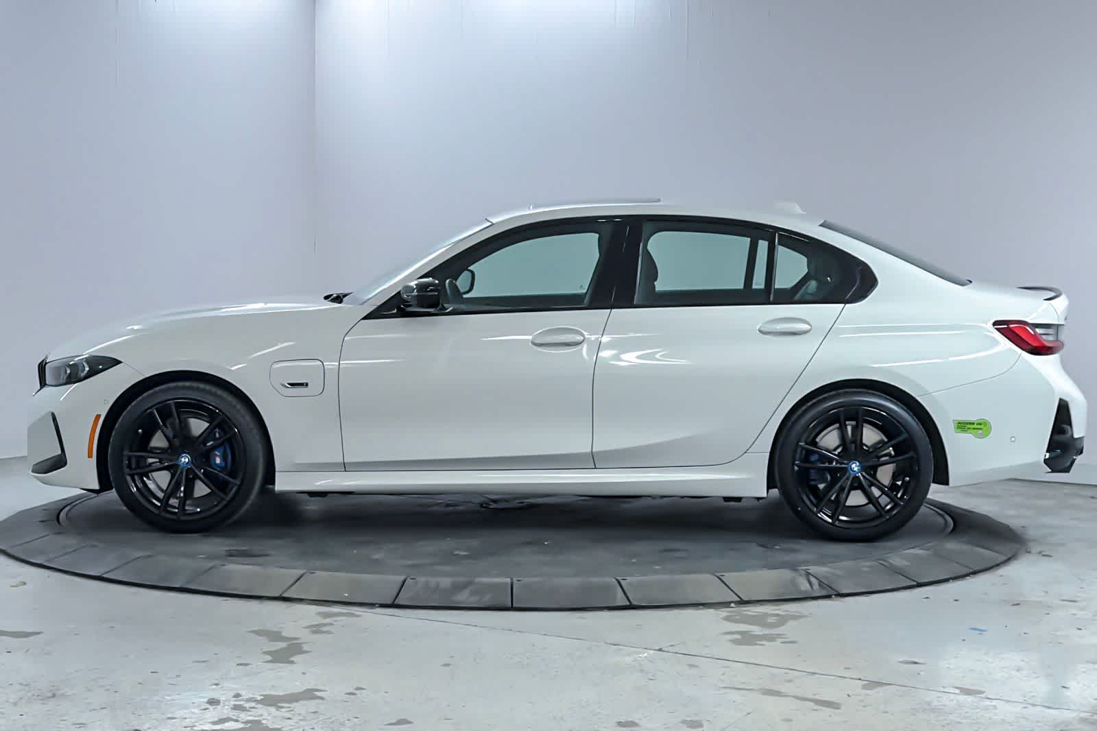 Thumbnail: 2023 BMW 3 Series - 5