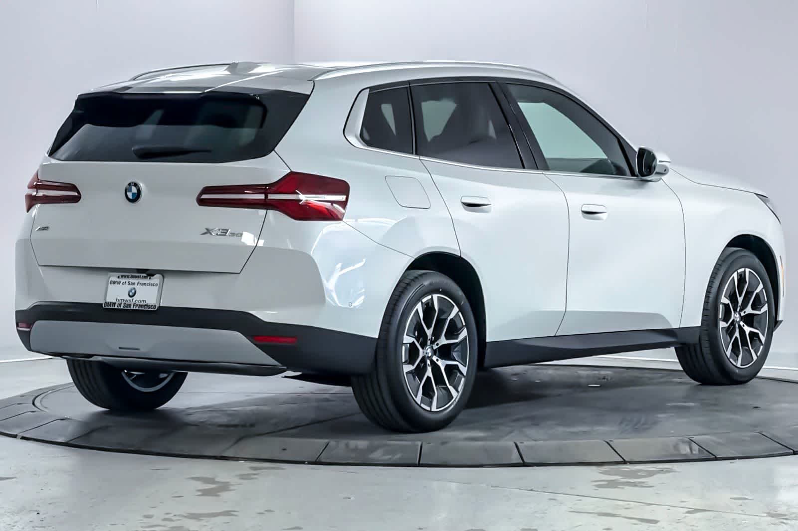Thumbnail: 2026 BMW X3 - 2