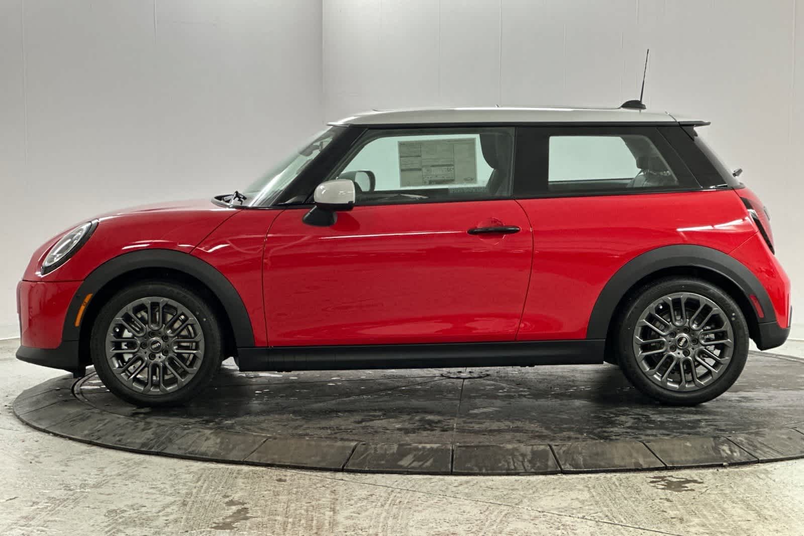 Thumbnail: 2025 MINI Cooper Hardtop - 5