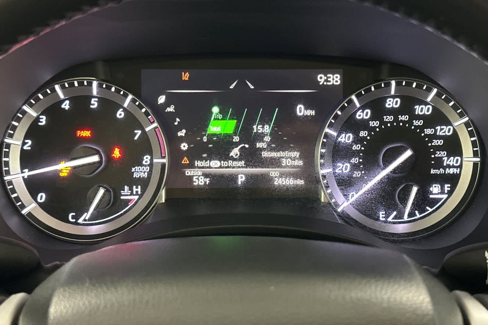 Thumbnail: 2022 Toyota Highlander - 25