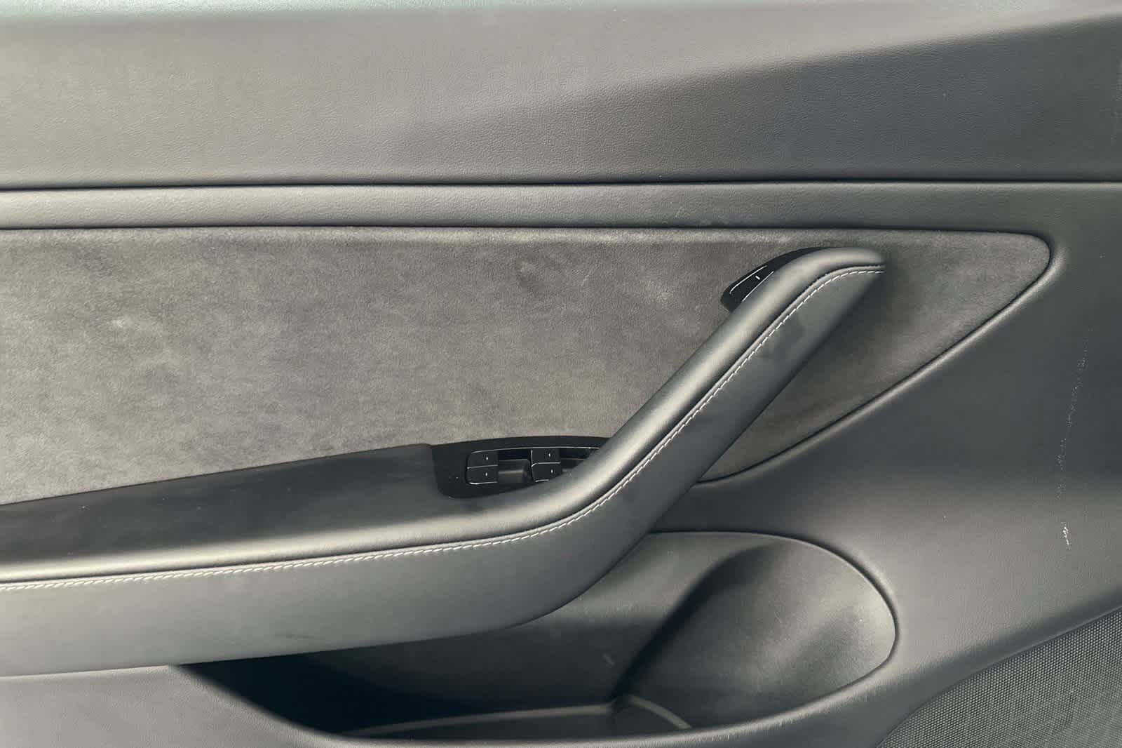 Thumbnail: 2020 Tesla Model 3 - 12