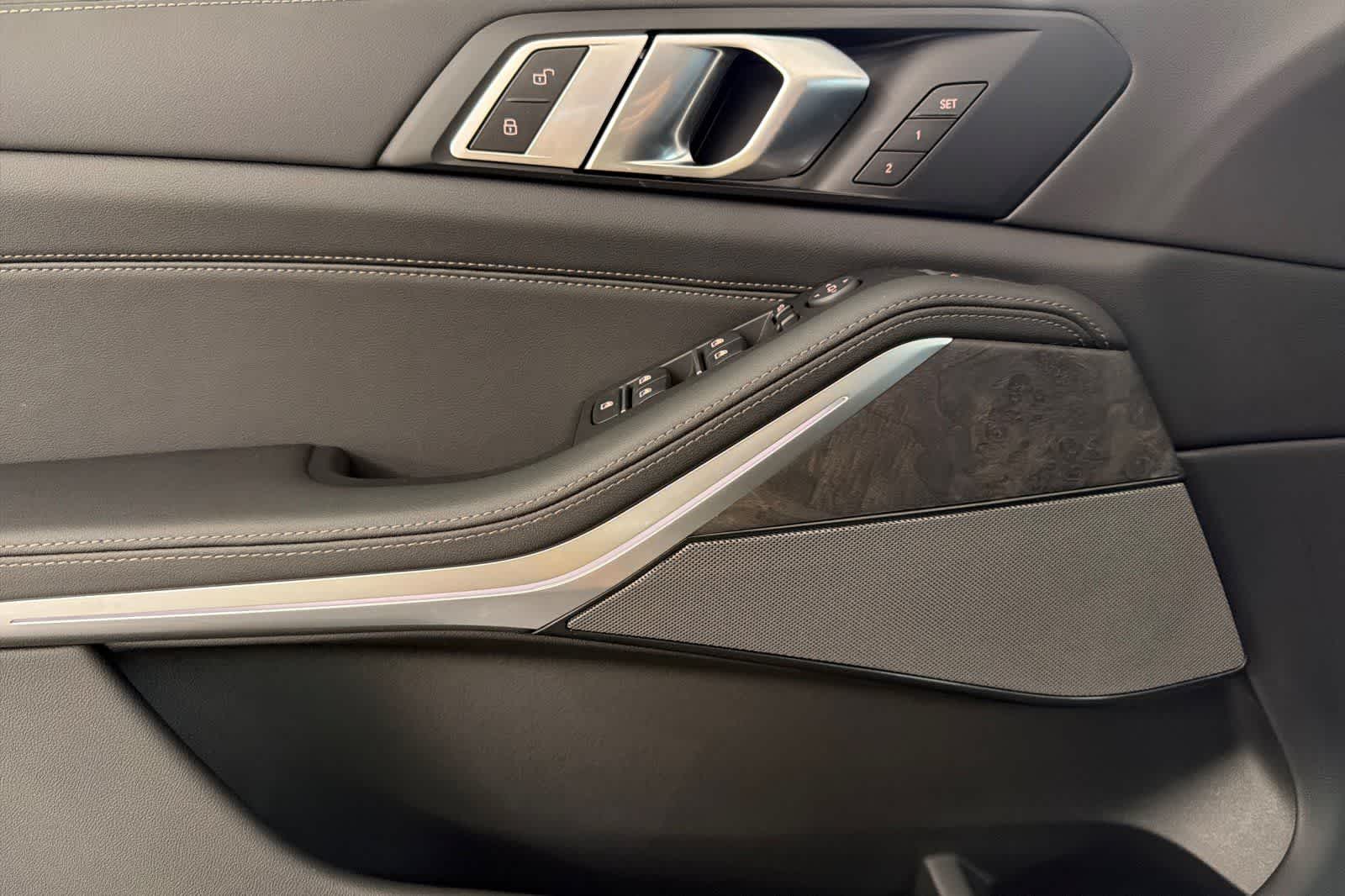 Thumbnail: 2026 BMW X5 - 12