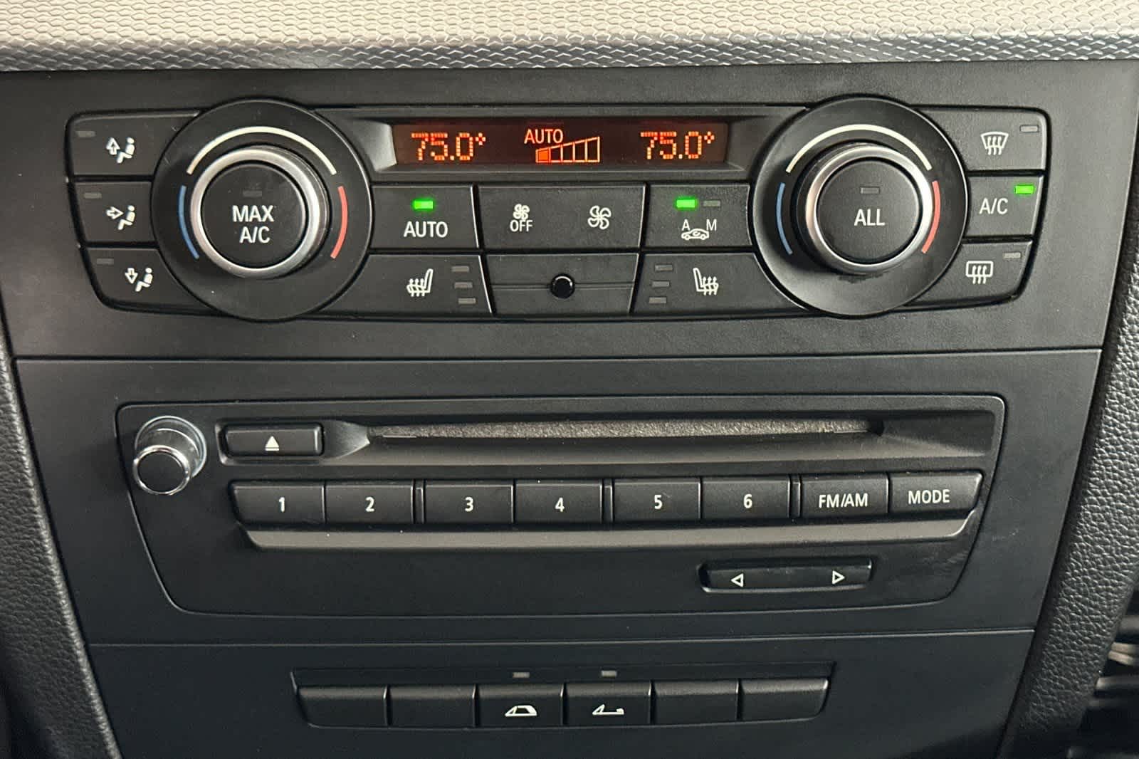 Thumbnail: 2013 BMW 1 Series - 21