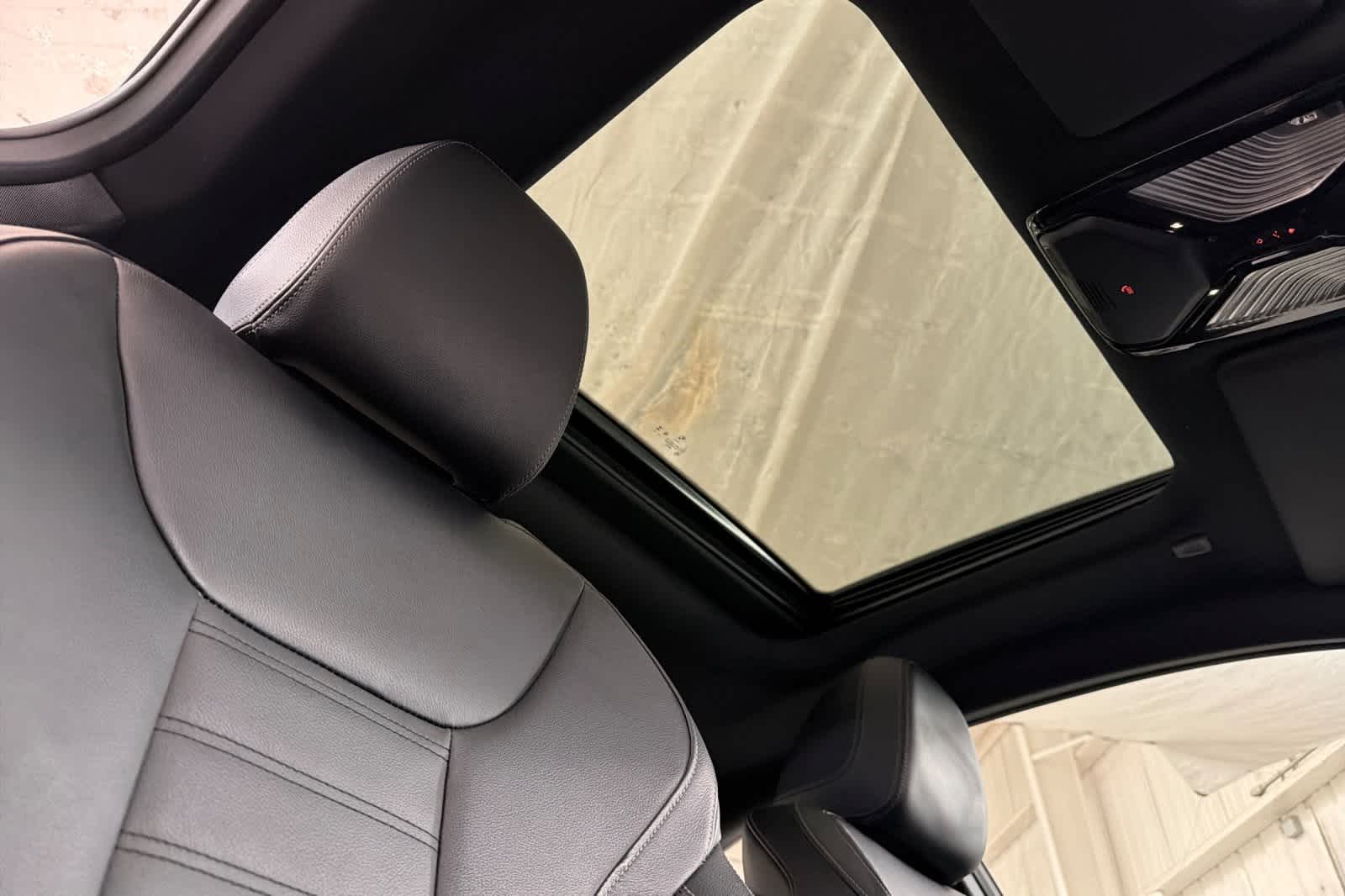 Thumbnail: 2023 BMW 2 Series - 16