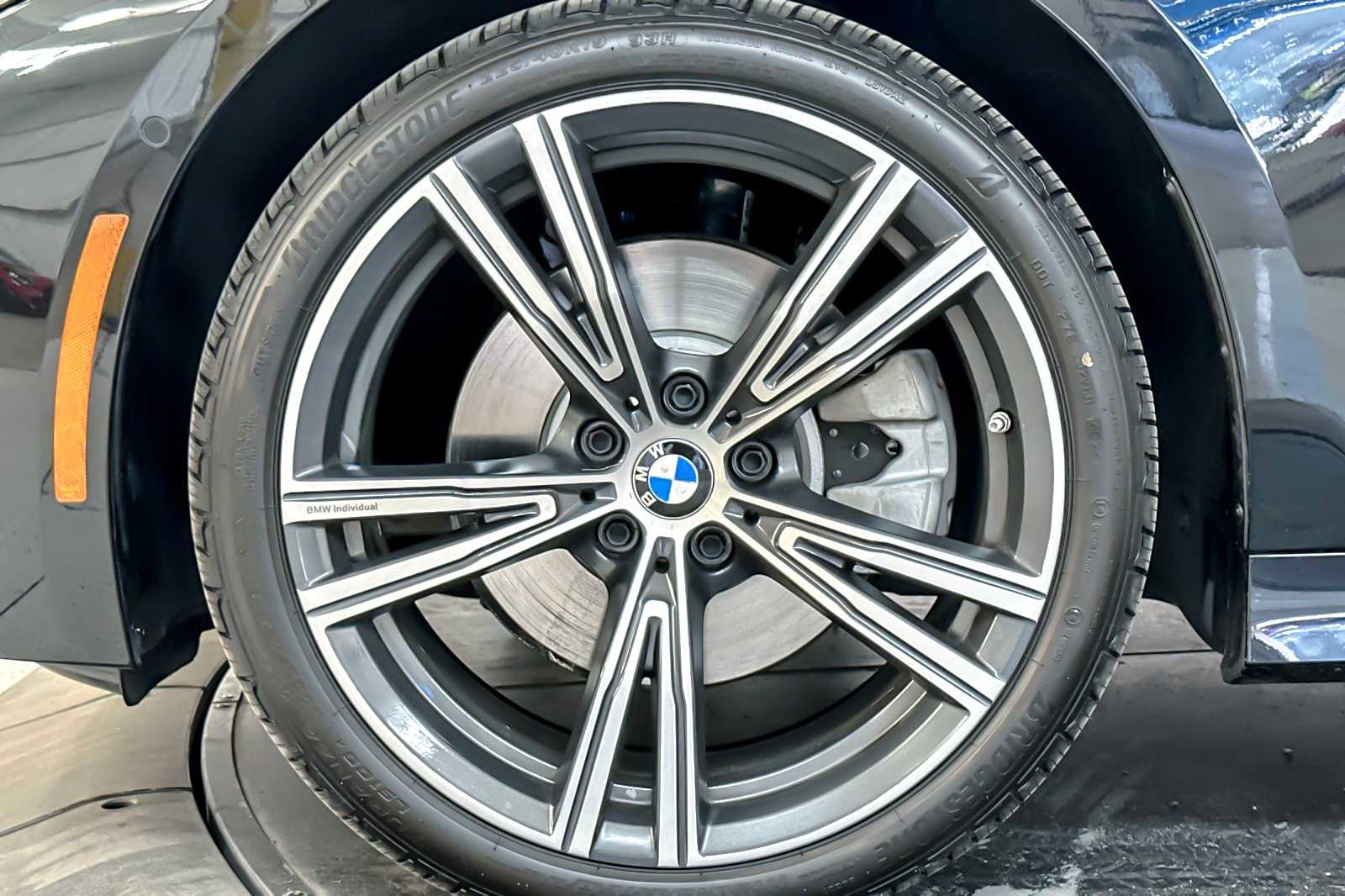 Thumbnail: 2024 BMW 3 Series - 26