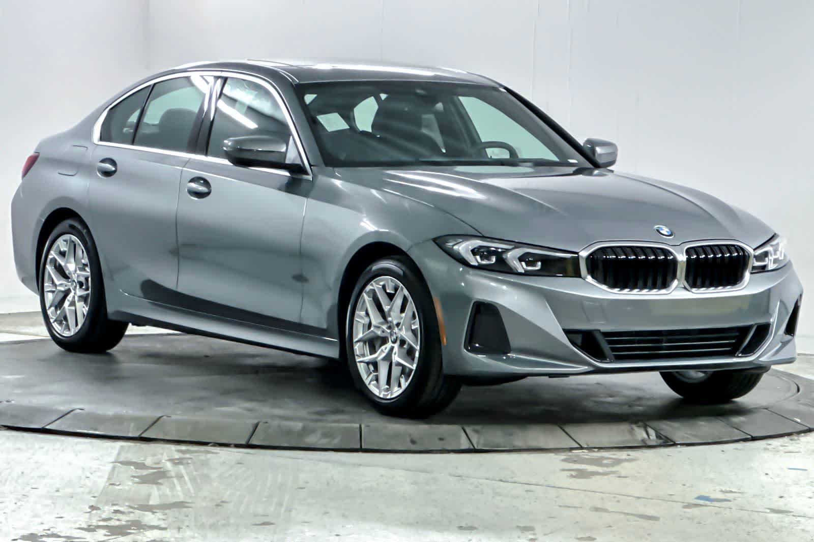 Thumbnail: 2026 BMW 3 Series - 8