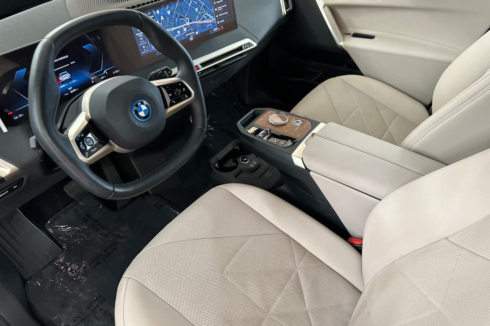 Thumbnail: 2022 BMW iX - 11