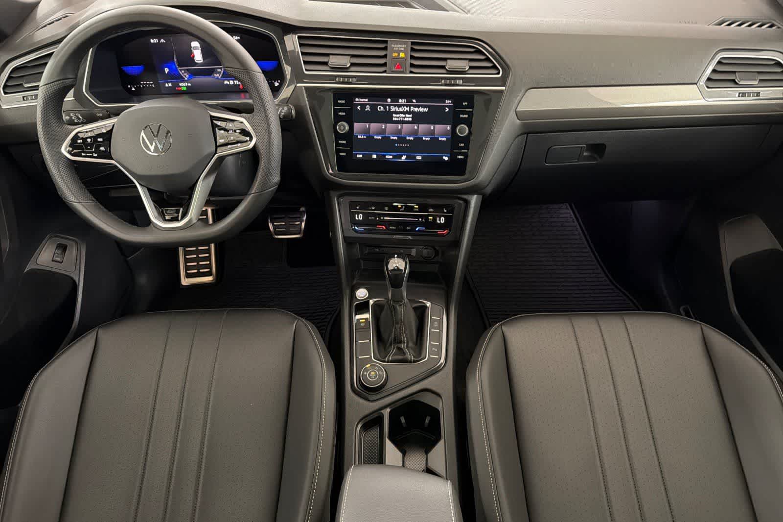 Thumbnail: 2024 Volkswagen Tiguan - 3