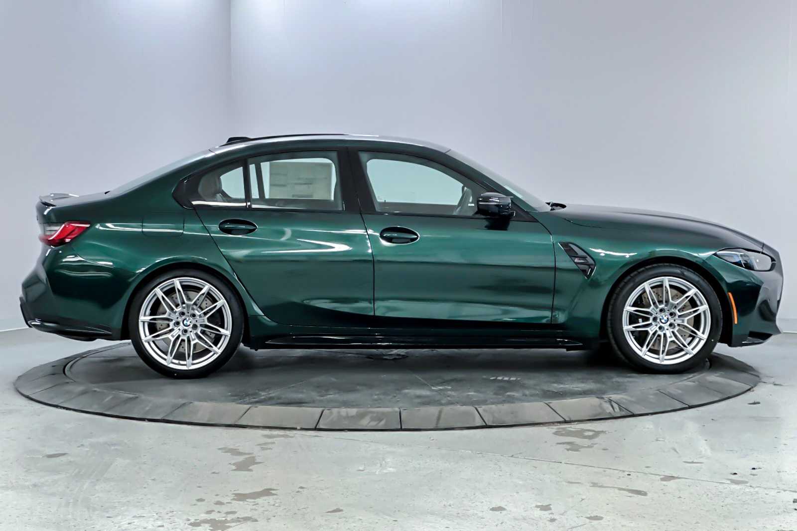 Thumbnail: 2025 BMW M3 - 8
