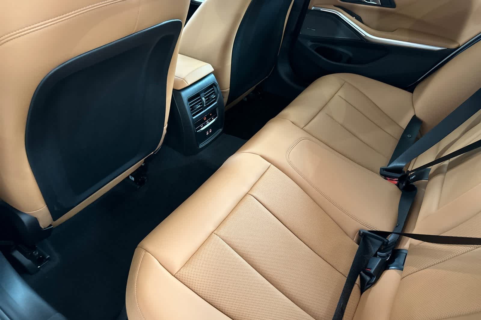 2025 BMW 3 Series 330i 4