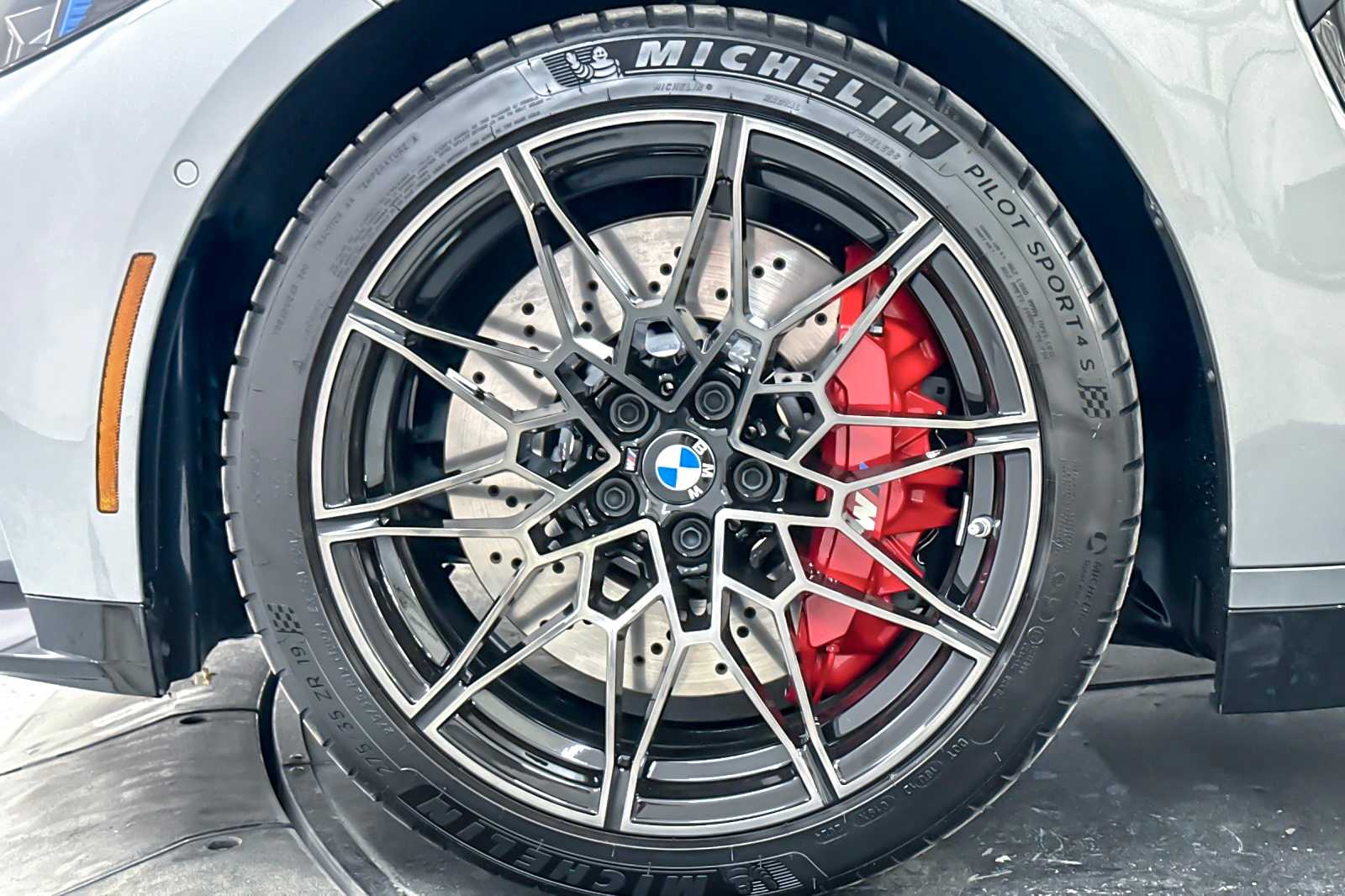 Thumbnail: 2025 BMW M3 - 26