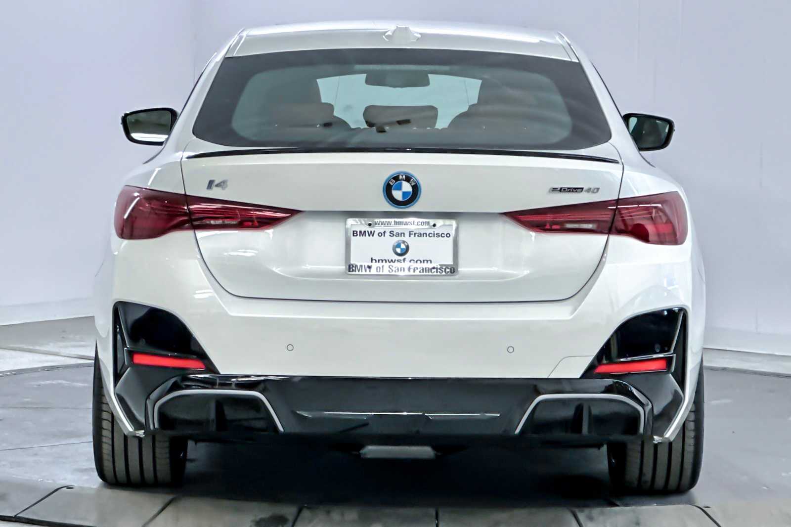 Thumbnail: 2025 BMW i4 - 7