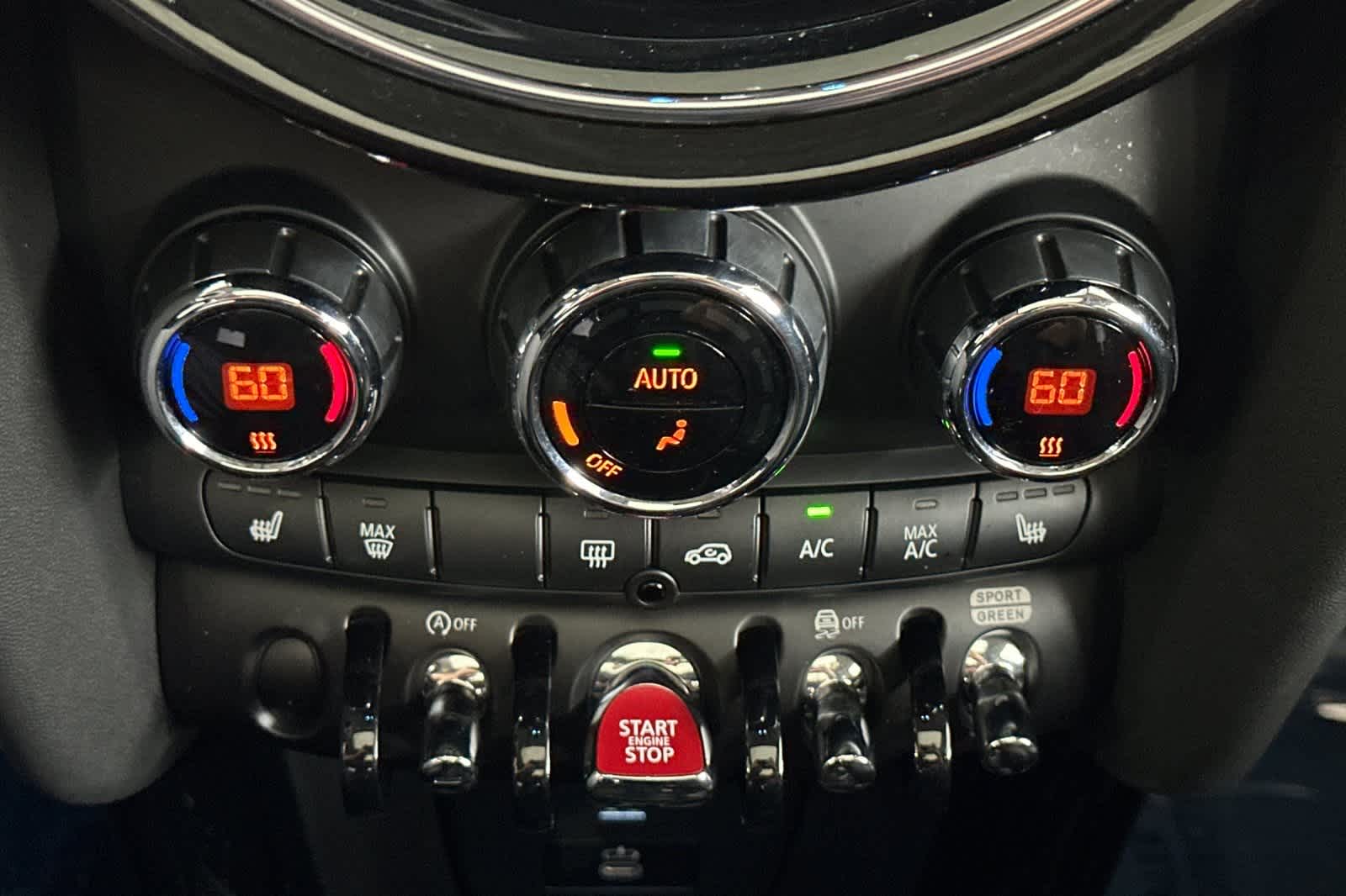 Thumbnail: 2023 MINI Cooper Hardtop - 21
