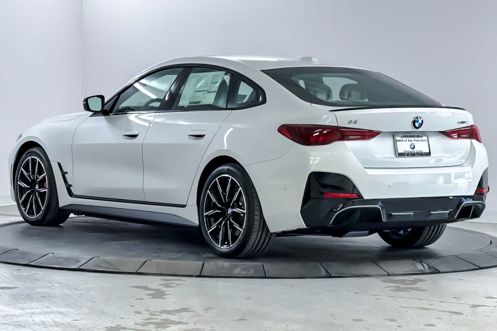 Thumbnail: 2026 BMW i4 - 6