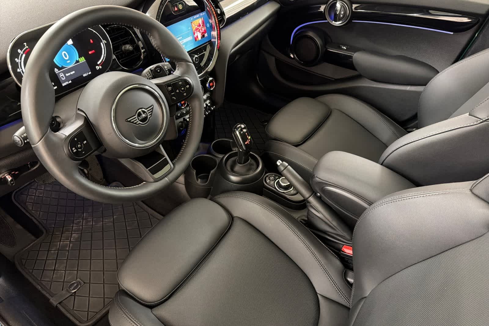 Thumbnail: 2023 MINI Cooper Hardtop - 11