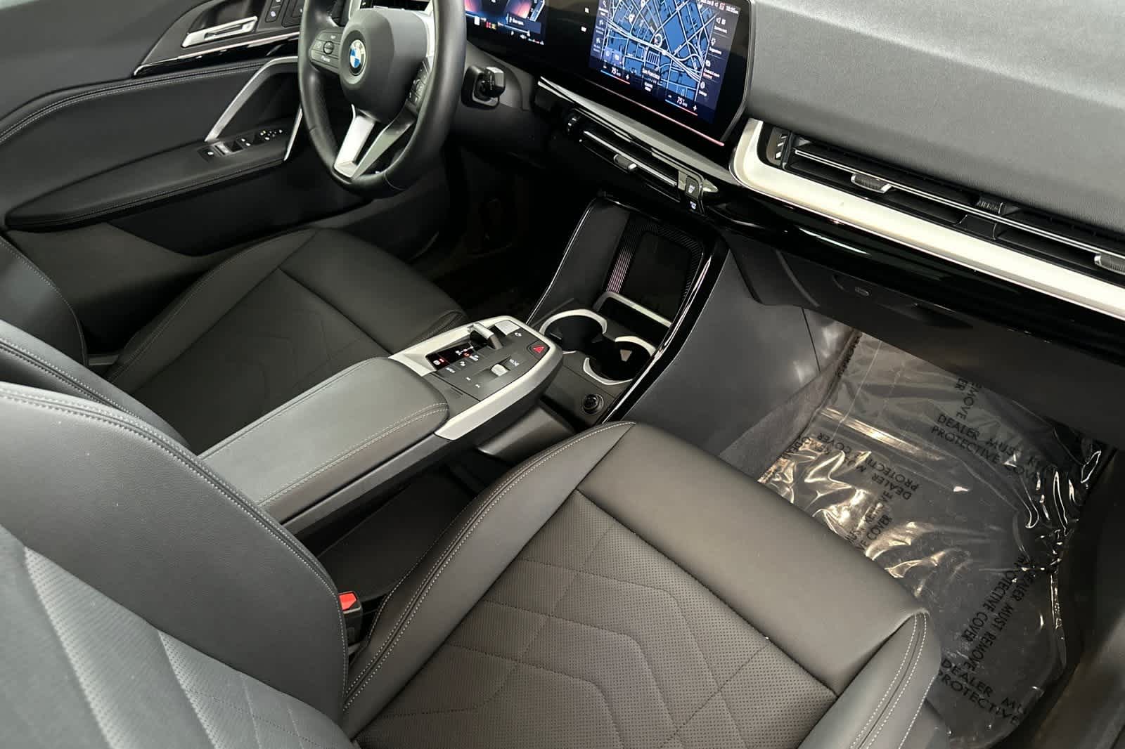 Thumbnail: 2023 BMW X1 - 16