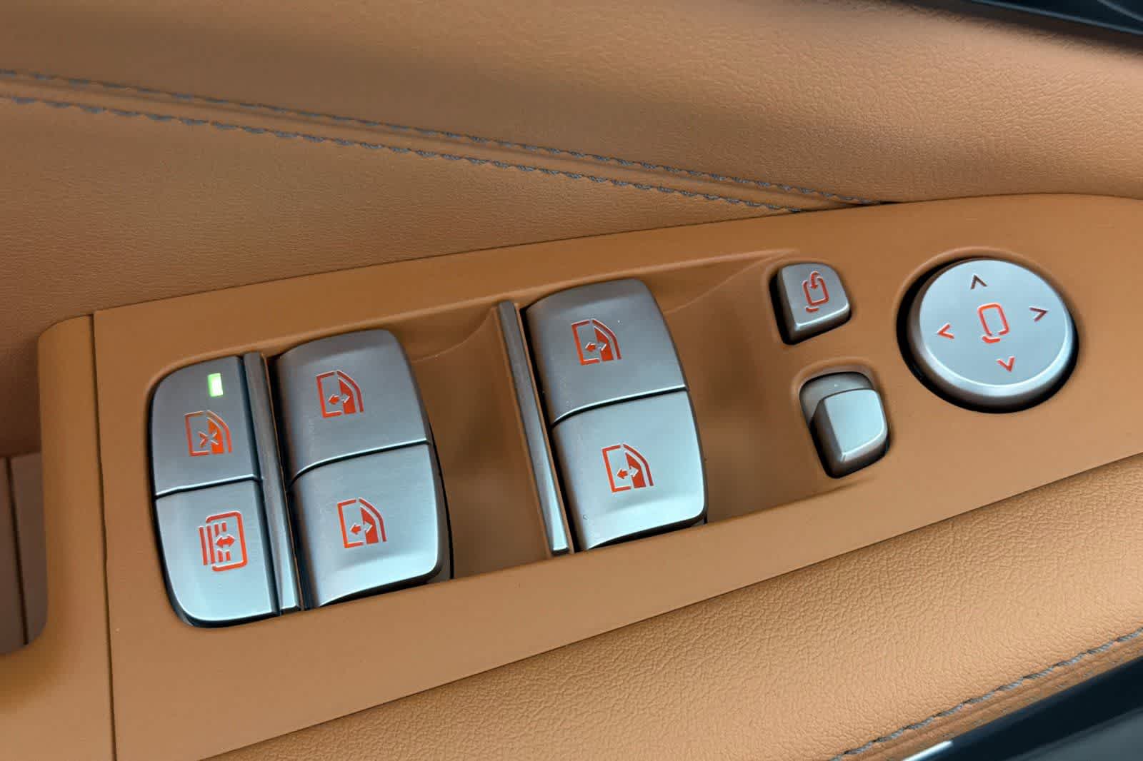 Thumbnail: 2026 BMW X7 - 13