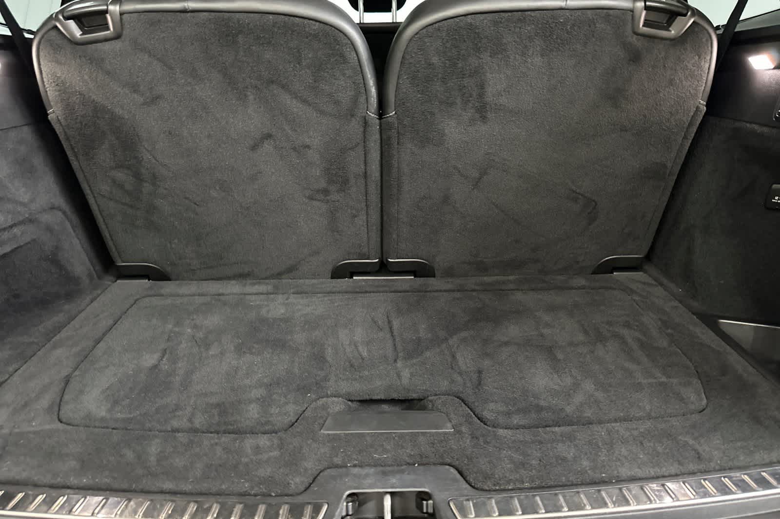 Thumbnail: 2019 Volvo XC90 - 15