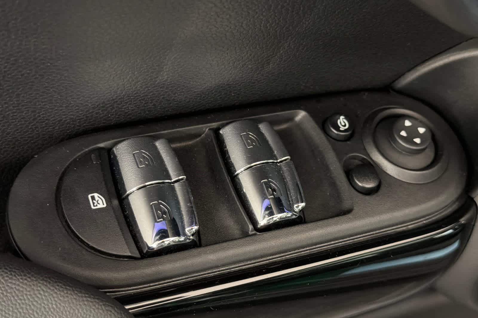 Thumbnail: 2023 MINI Cooper Hardtop - 13