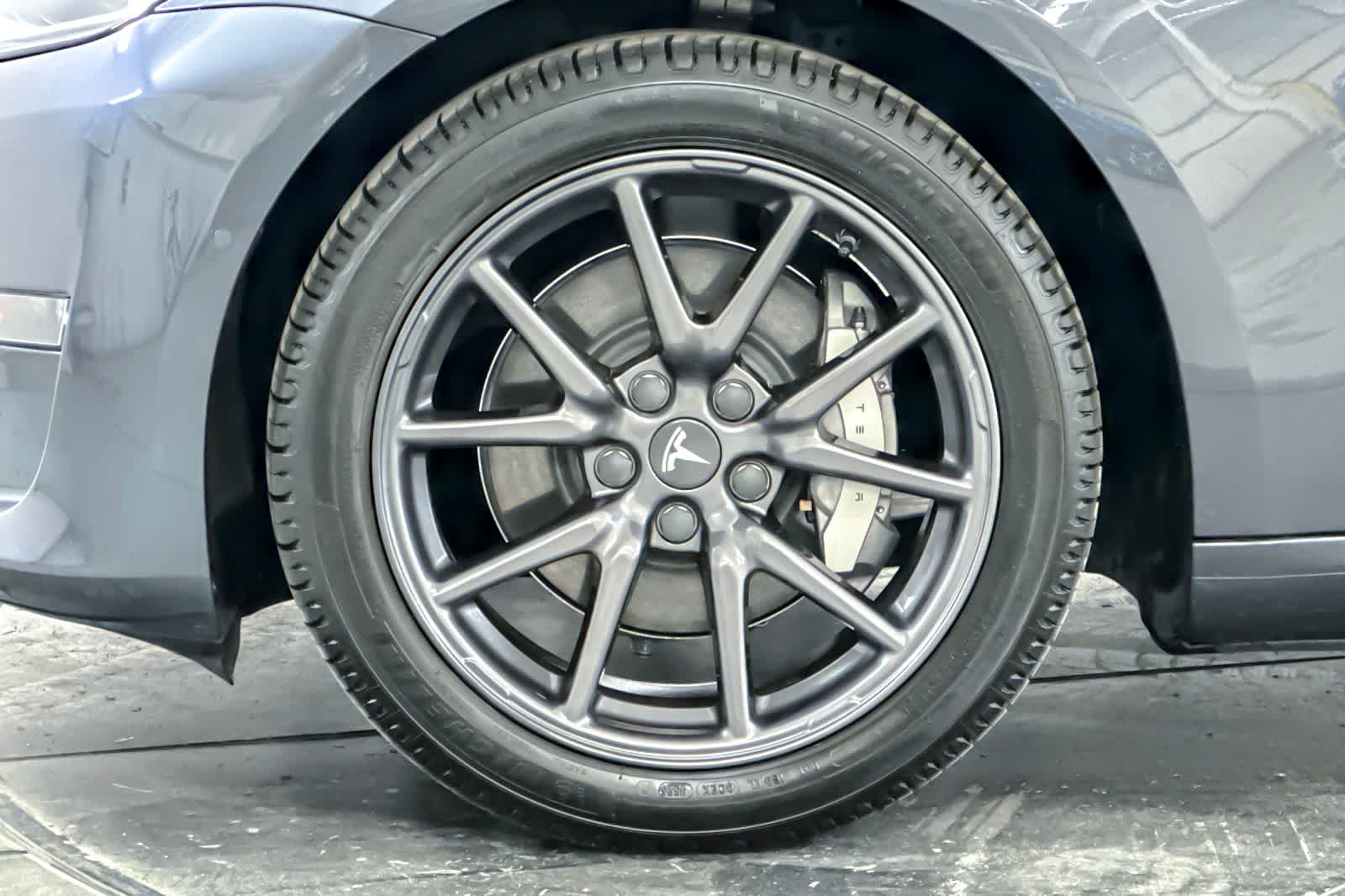 Thumbnail: 2018 Tesla Model 3 - 24