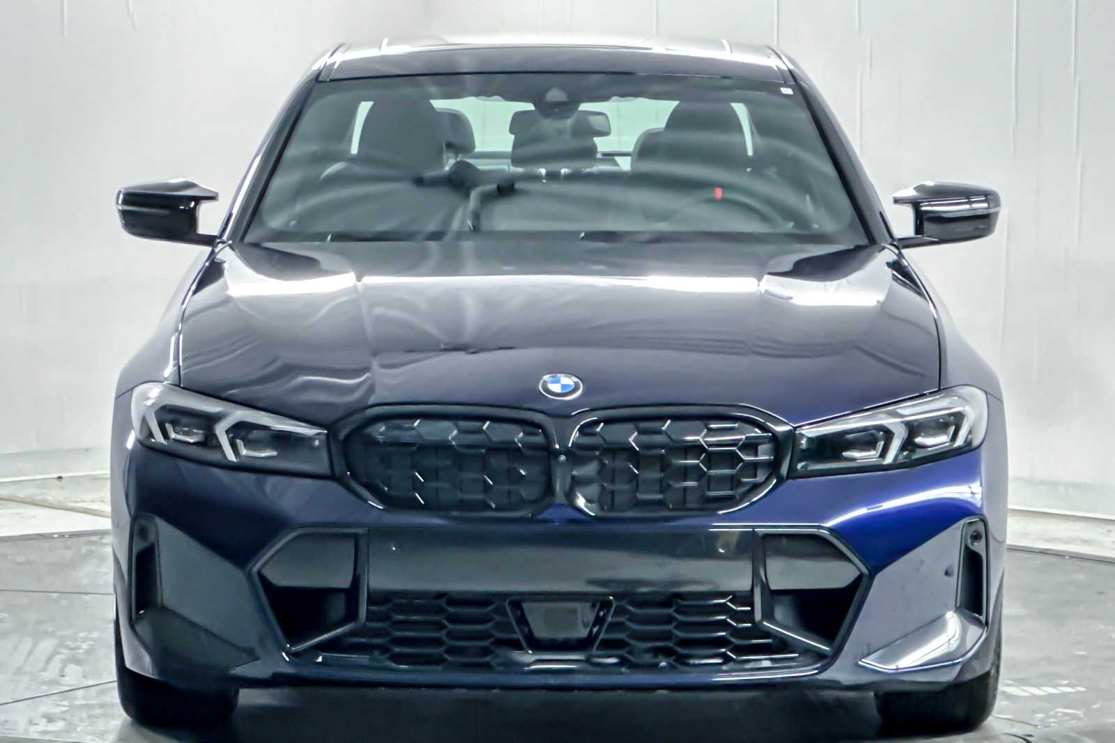 Thumbnail: 2026 BMW 3 Series - 10