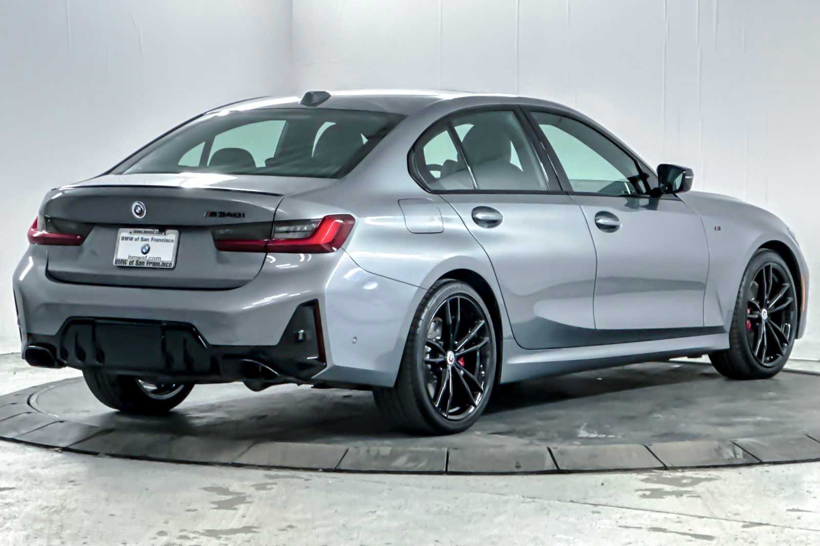 Thumbnail: 2023 BMW 3 Series - 2