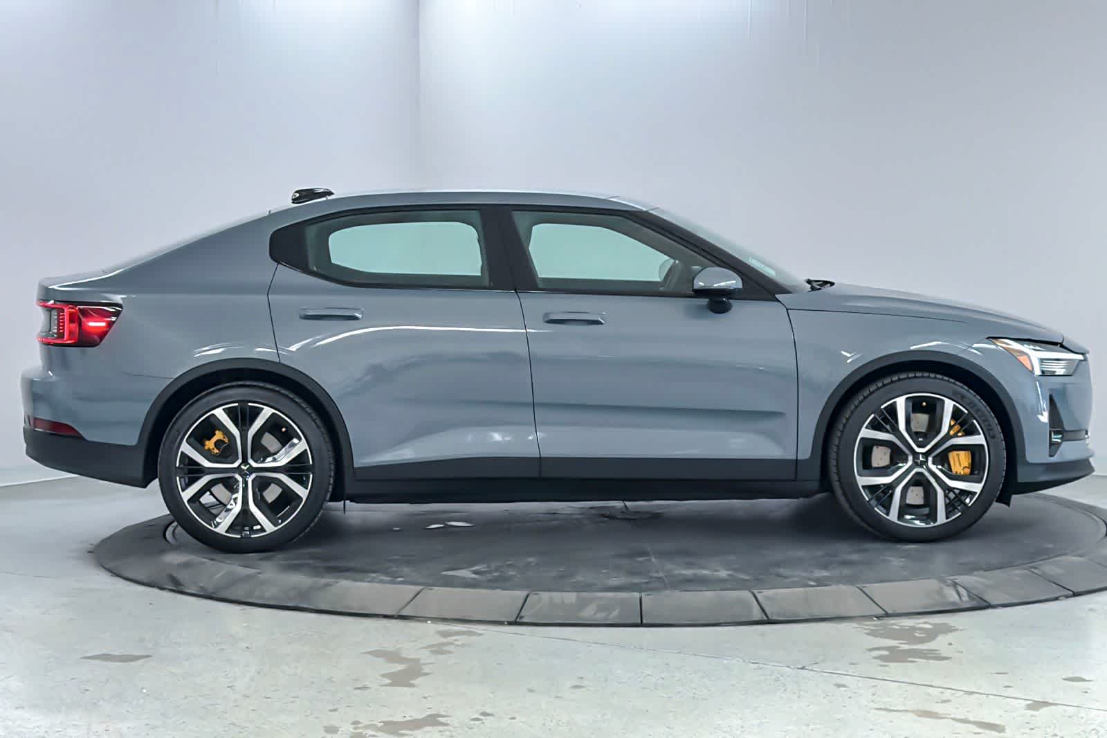 Thumbnail: 2021 Polestar 2 - 8