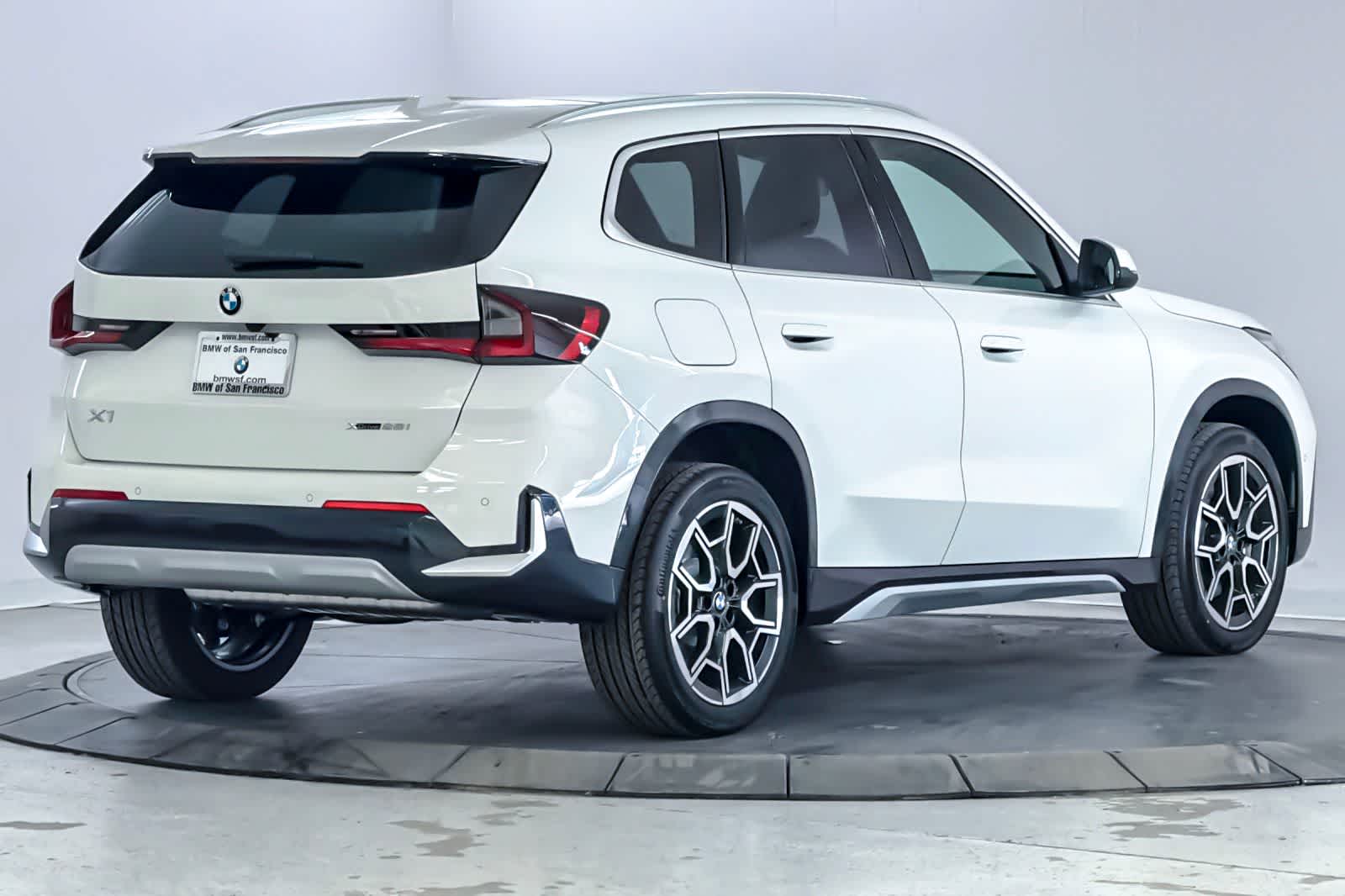 Thumbnail: 2026 BMW X1 - 2