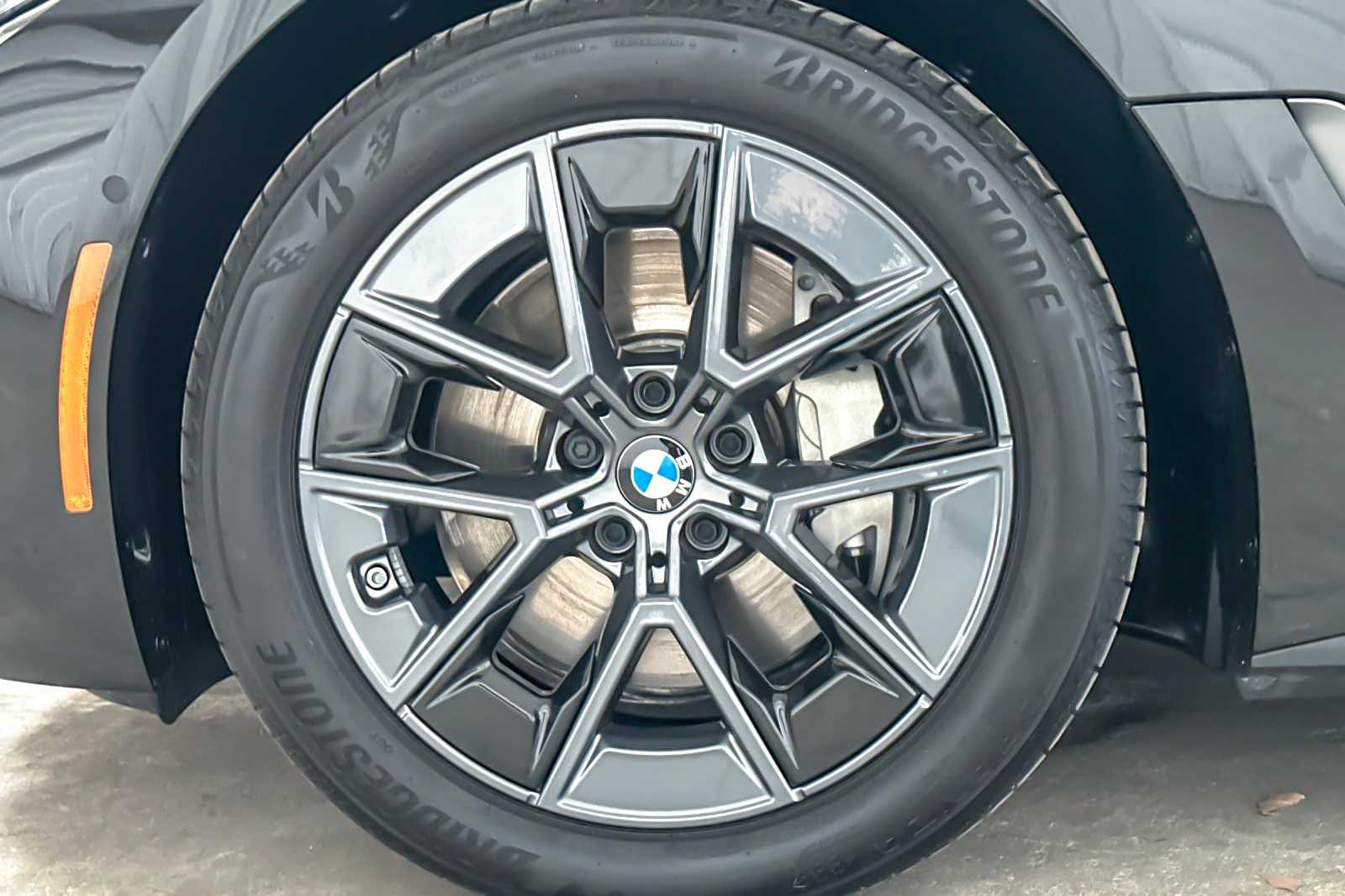 Thumbnail: 2025 BMW i4 - 26