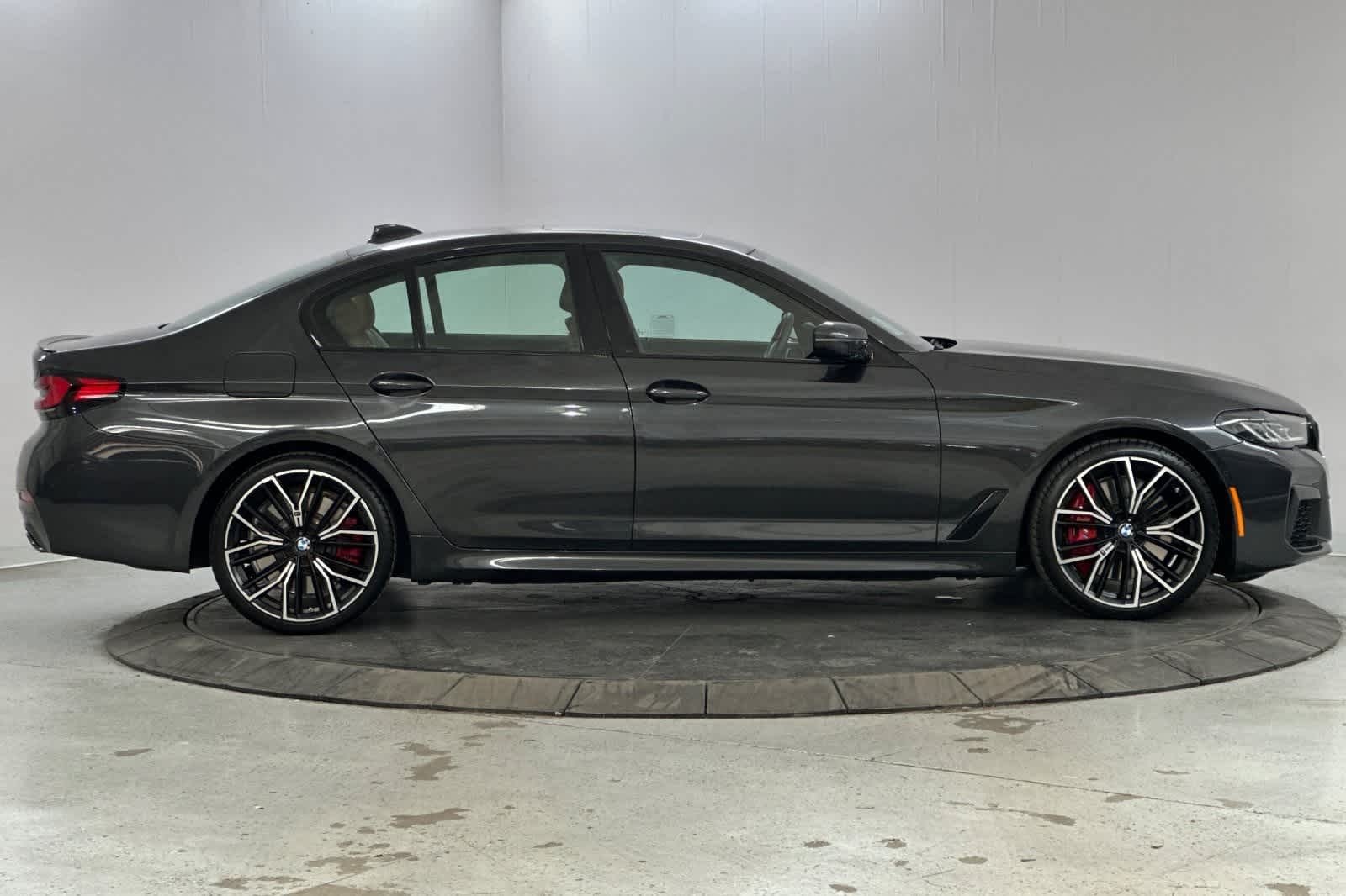 Thumbnail: 2023 BMW 5 Series - 8