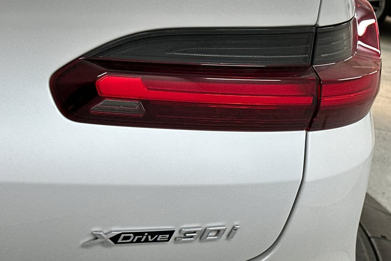 Thumbnail: 2019 BMW X4 - 28