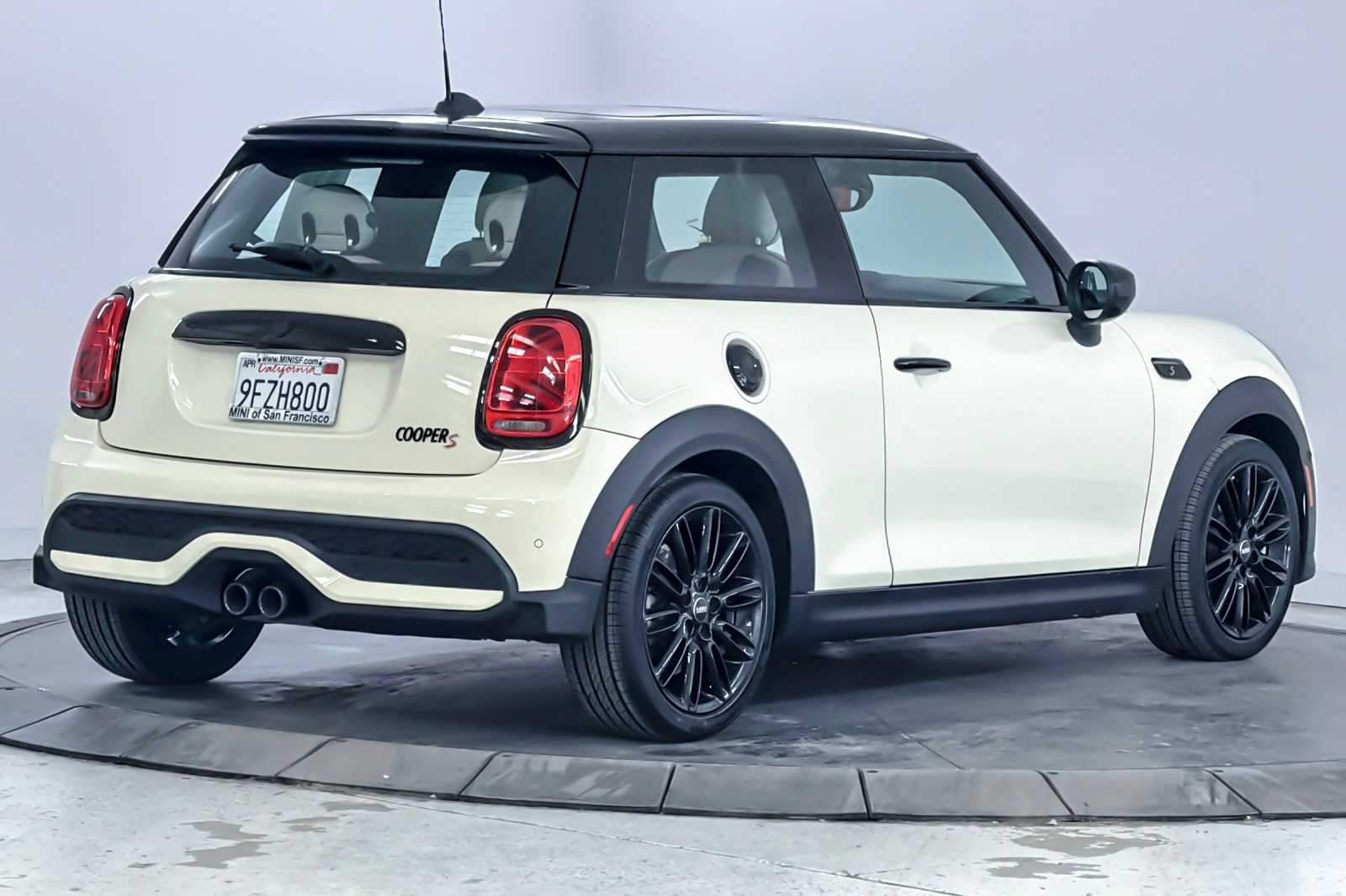 Thumbnail: 2023 MINI Cooper Hardtop - 2