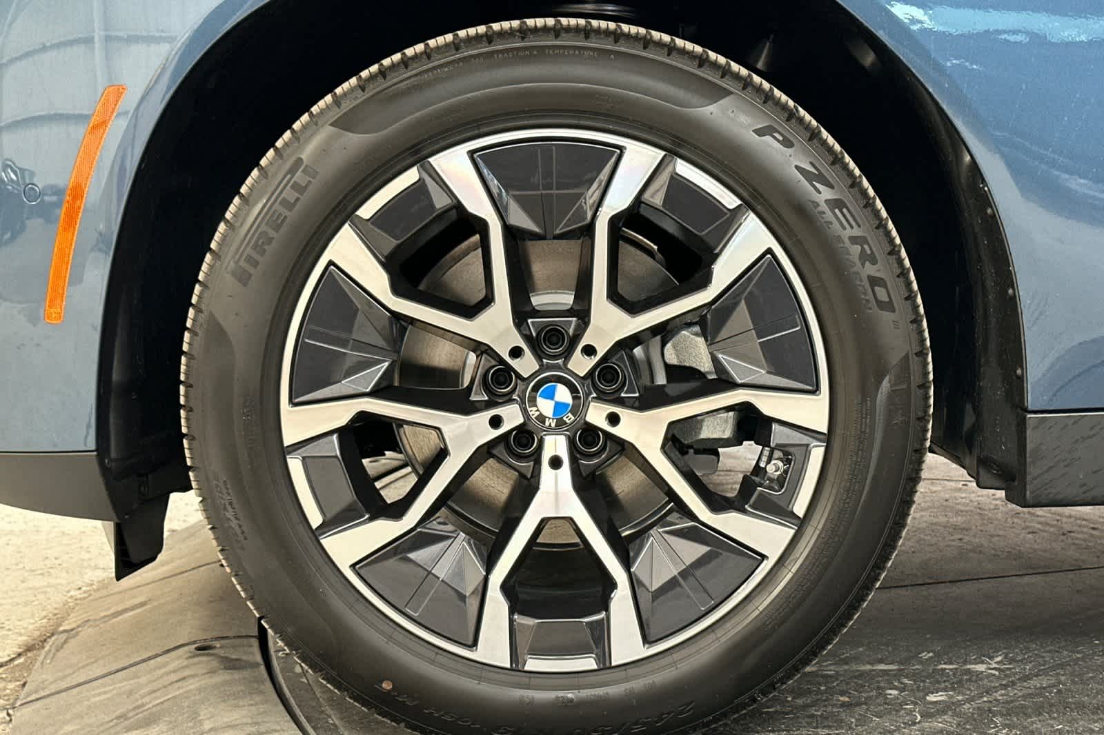 Thumbnail: 2025 BMW X3 - 25